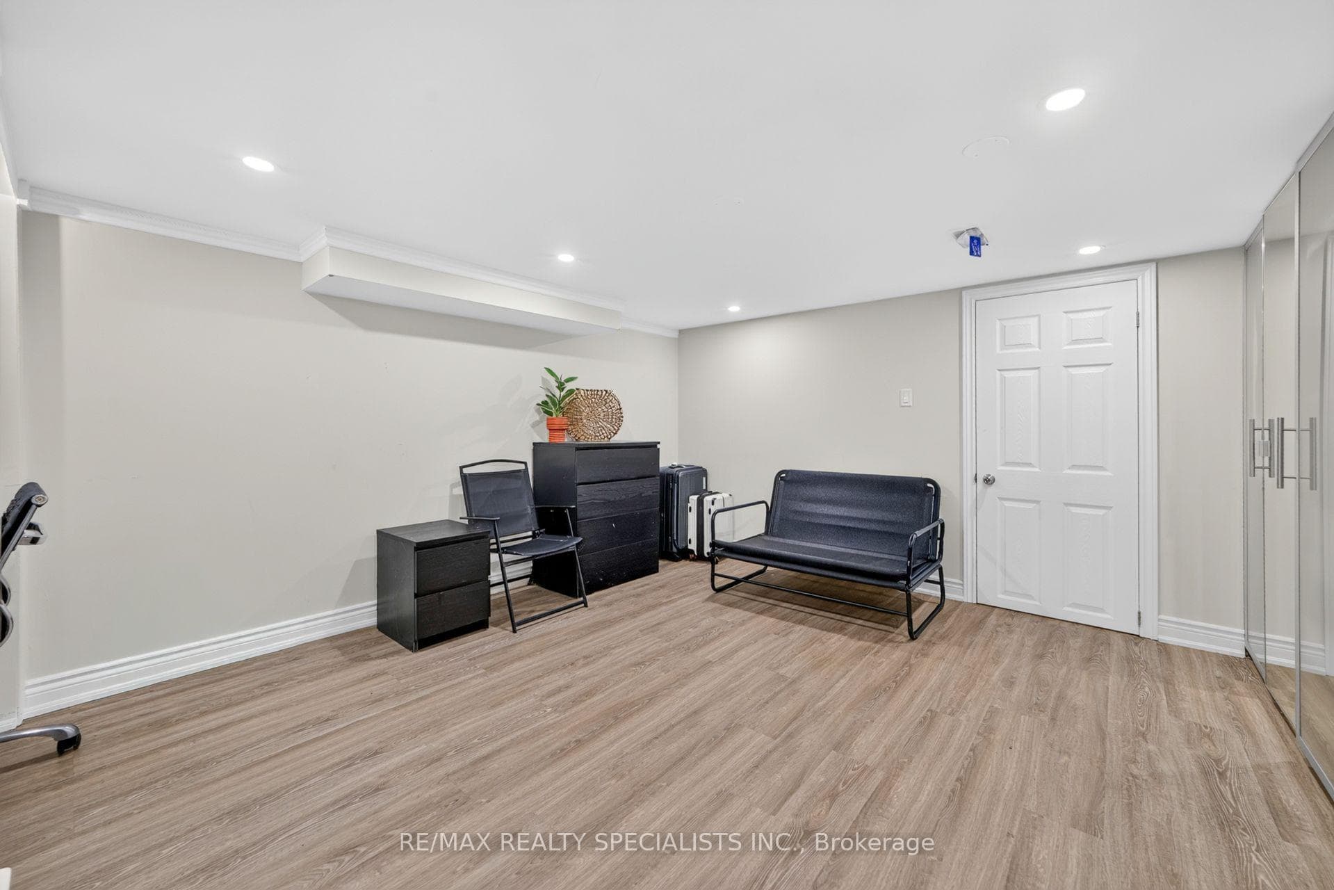 7596 Creditview Road photo 22
