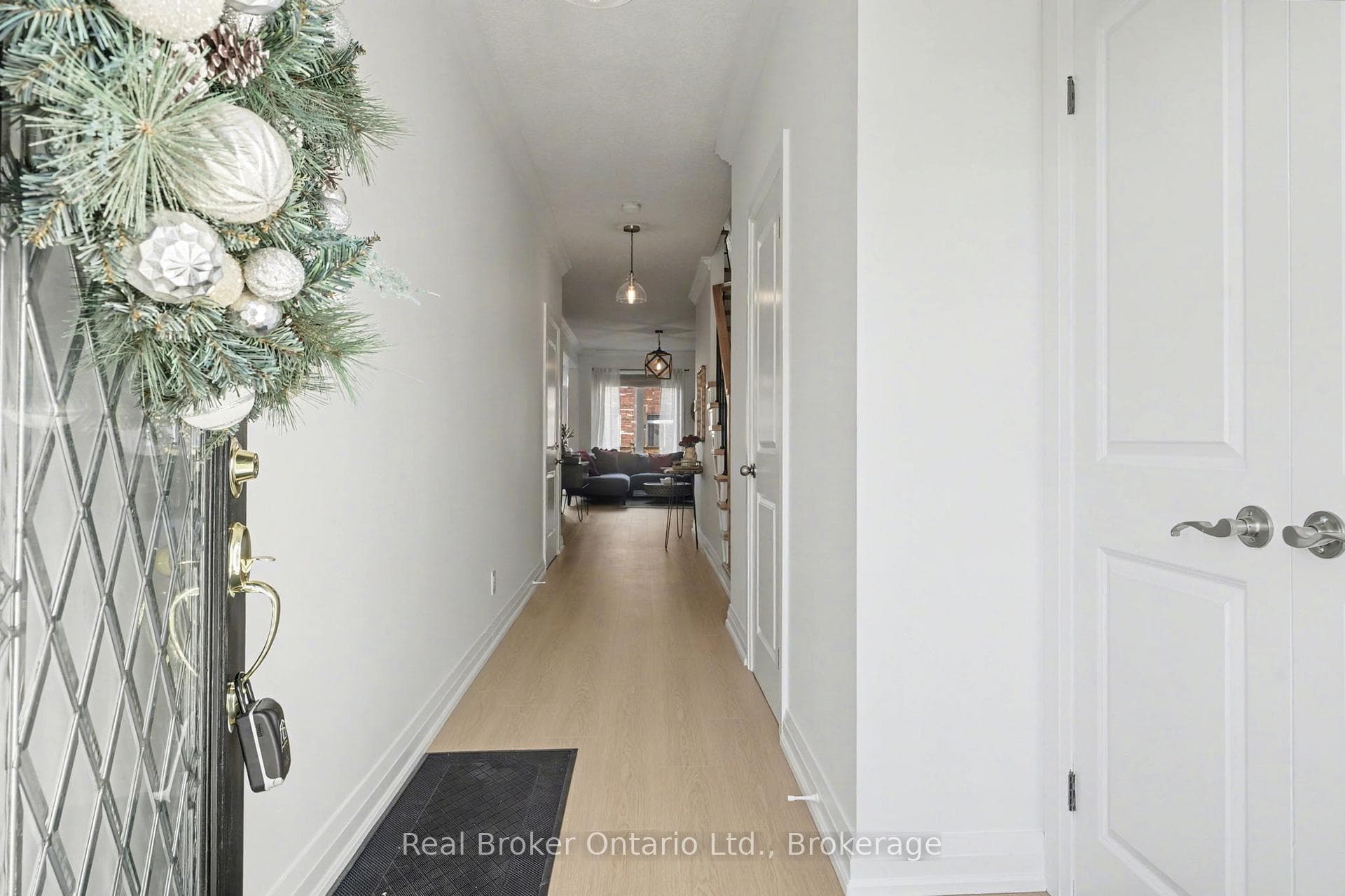 45 SEABREEZE Crescent Unit 18 photo 3