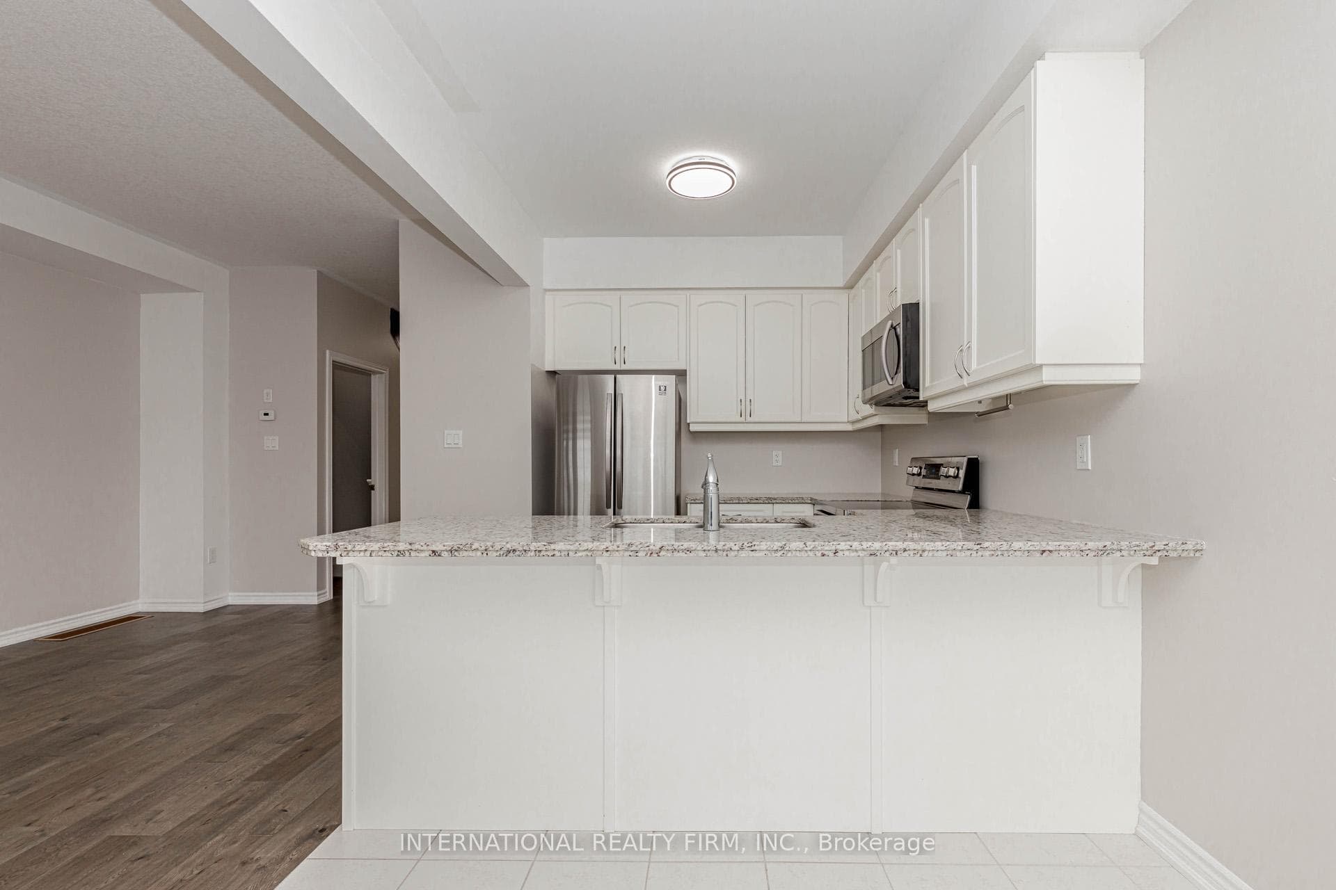 138 Flagg Avenue photo 16