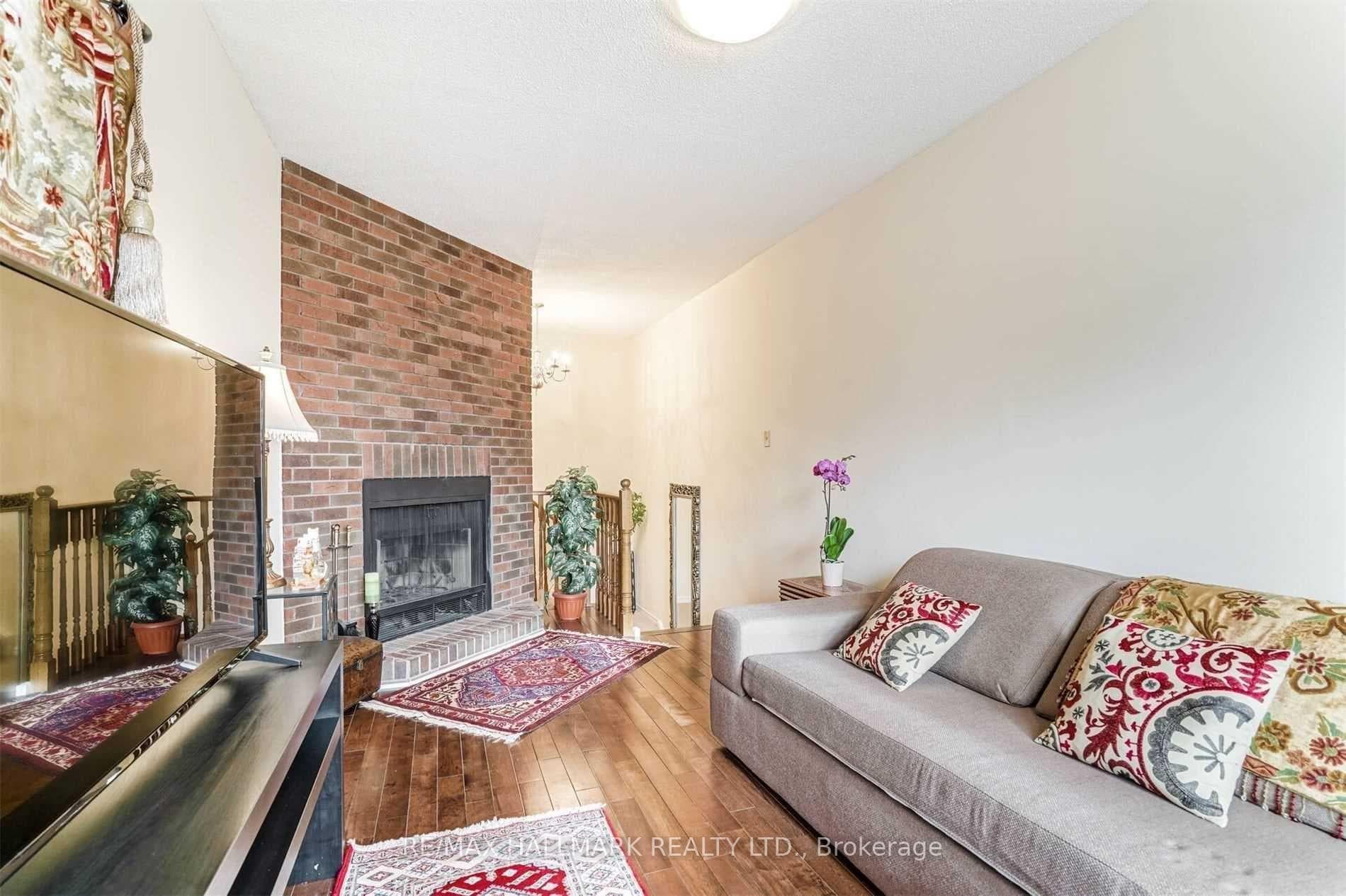 2006 Glenada Crescent Unit 17 photo 12