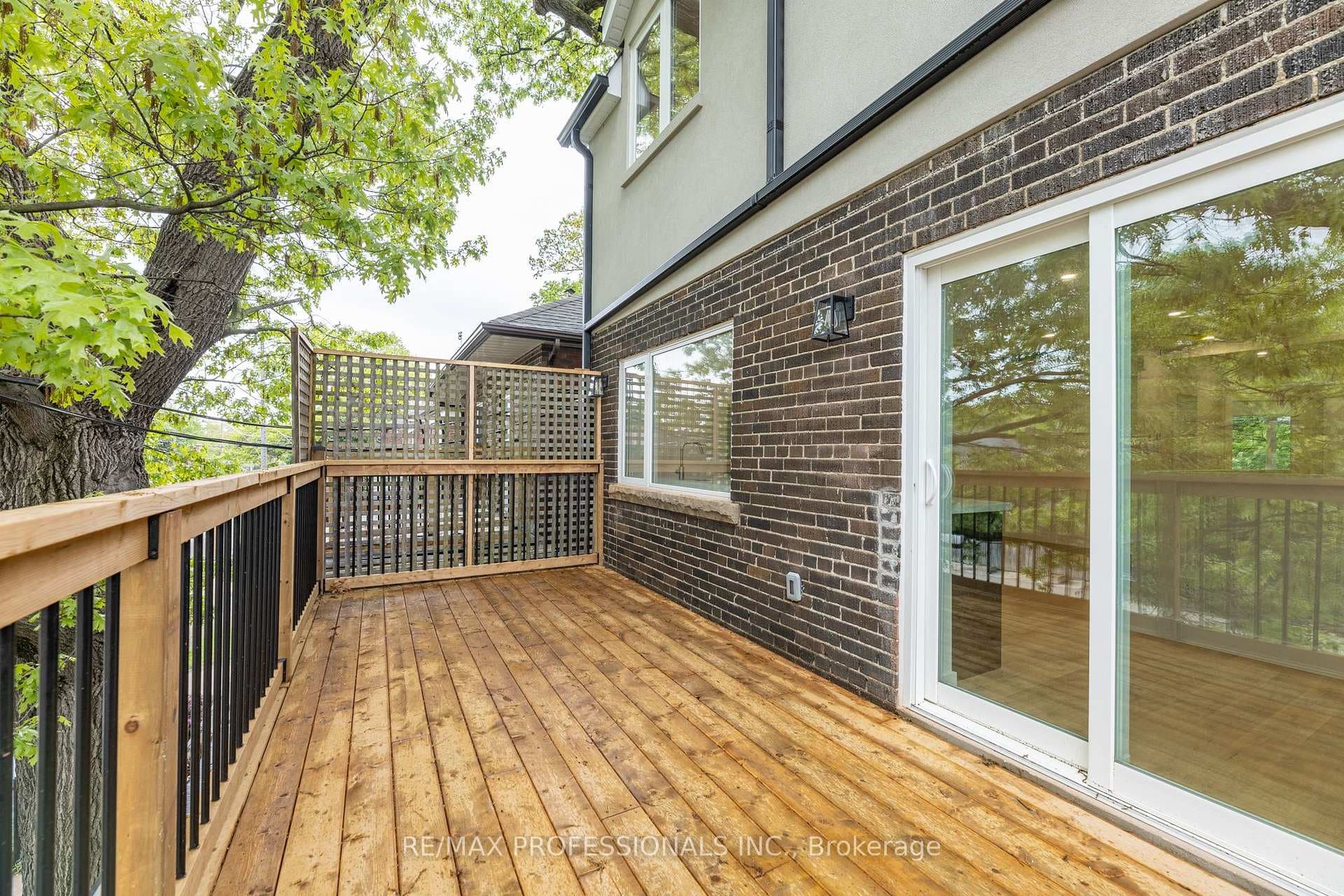 130 Jane Street Unit B photo 13