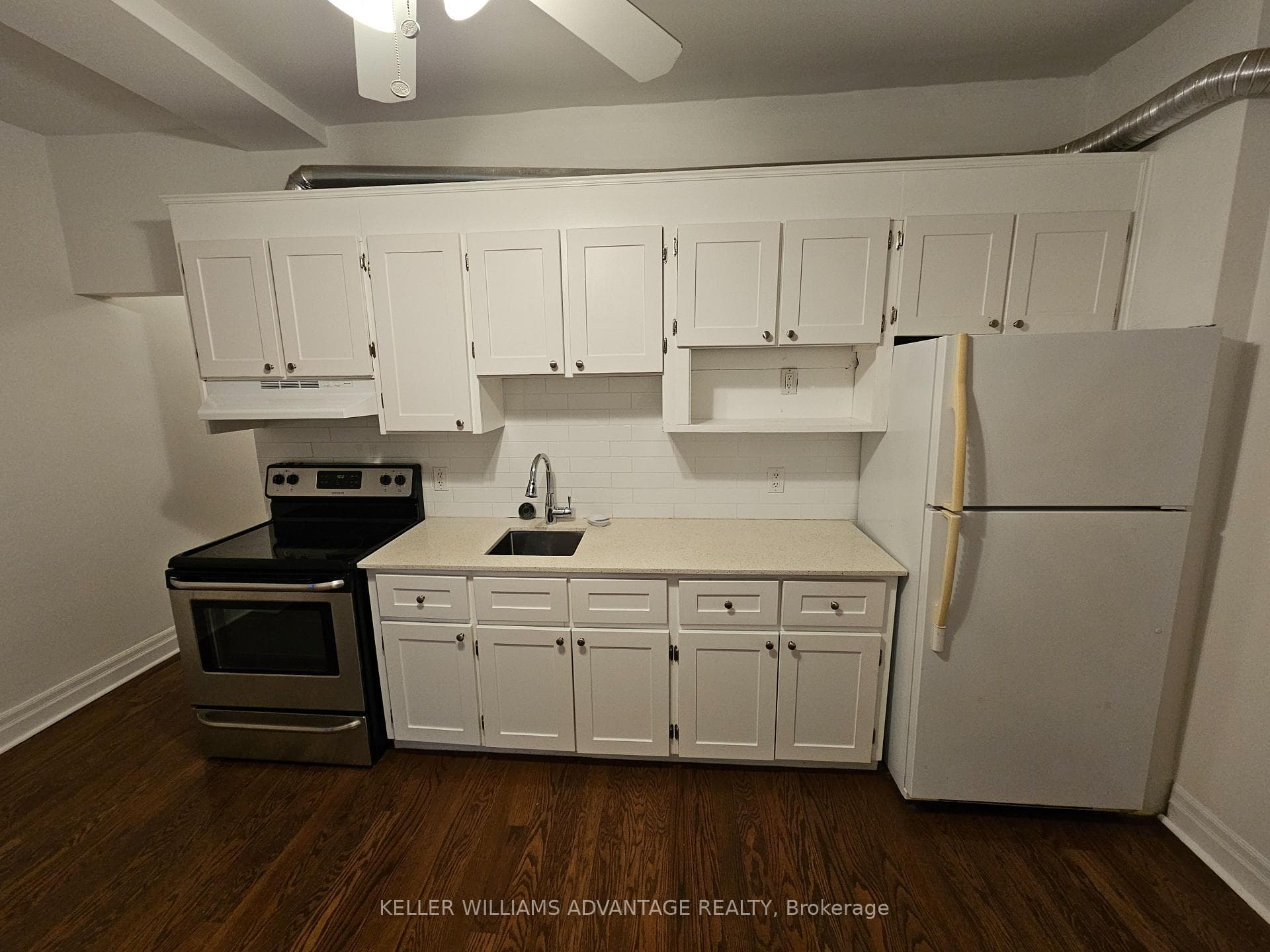 190 Lauder Avenue Unit Main photo 16