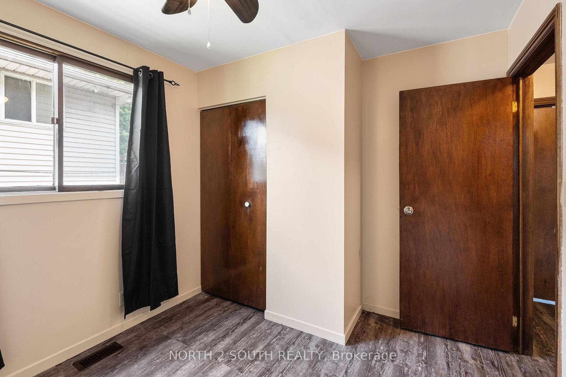 1360 Goyeau Street photo 12