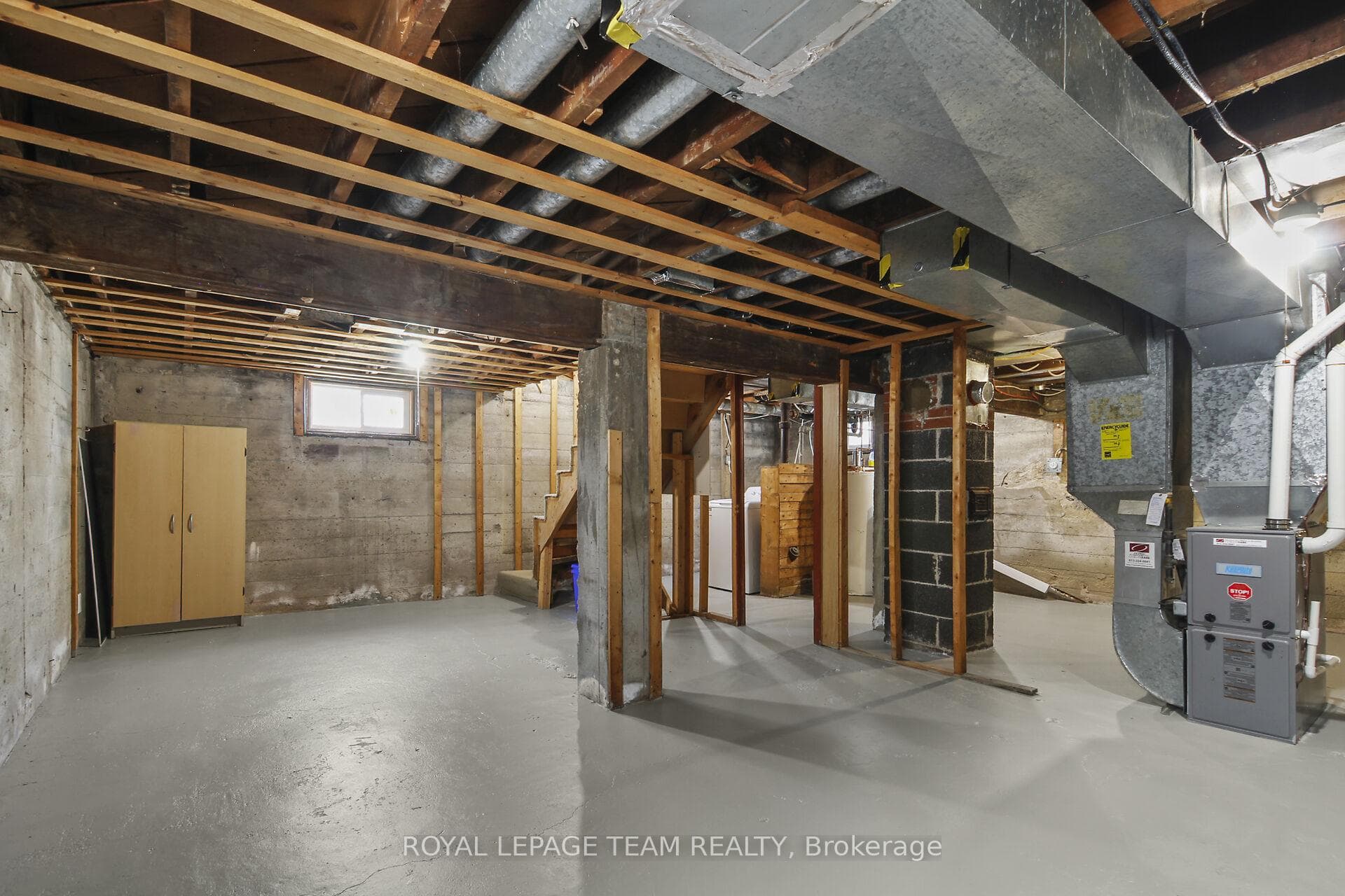 100 Harrold Place photo 35