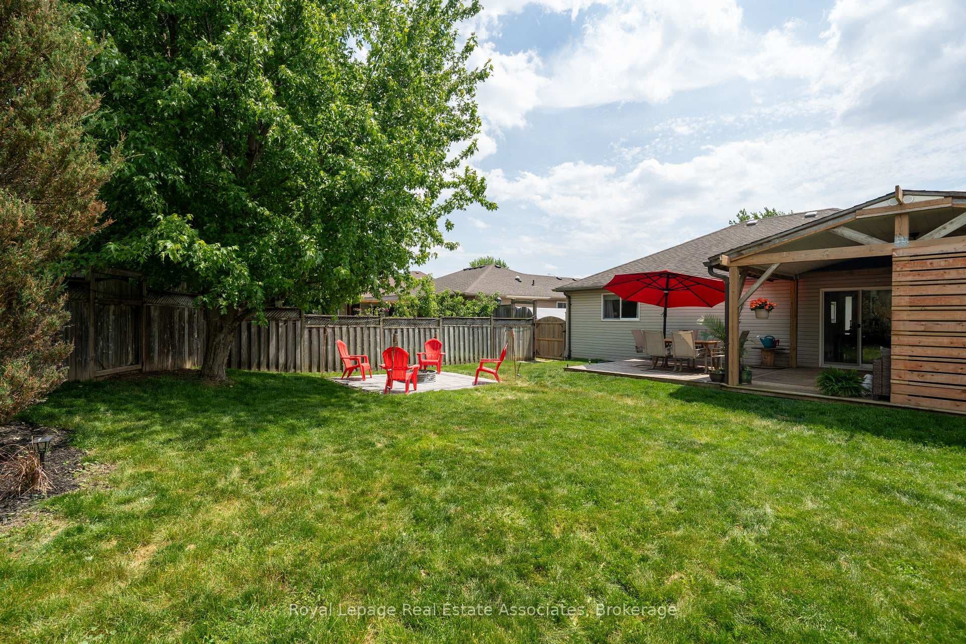 216 Fennel Street photo 37