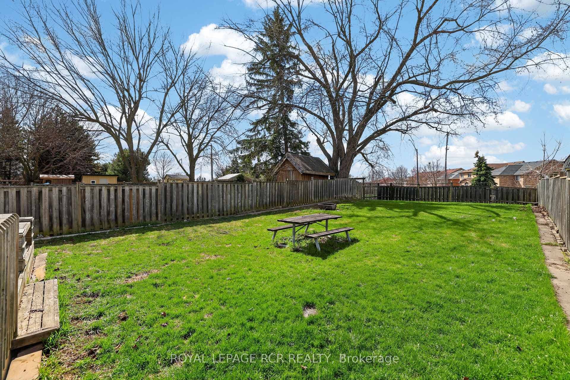 296 Whitehead Crescent photo 29