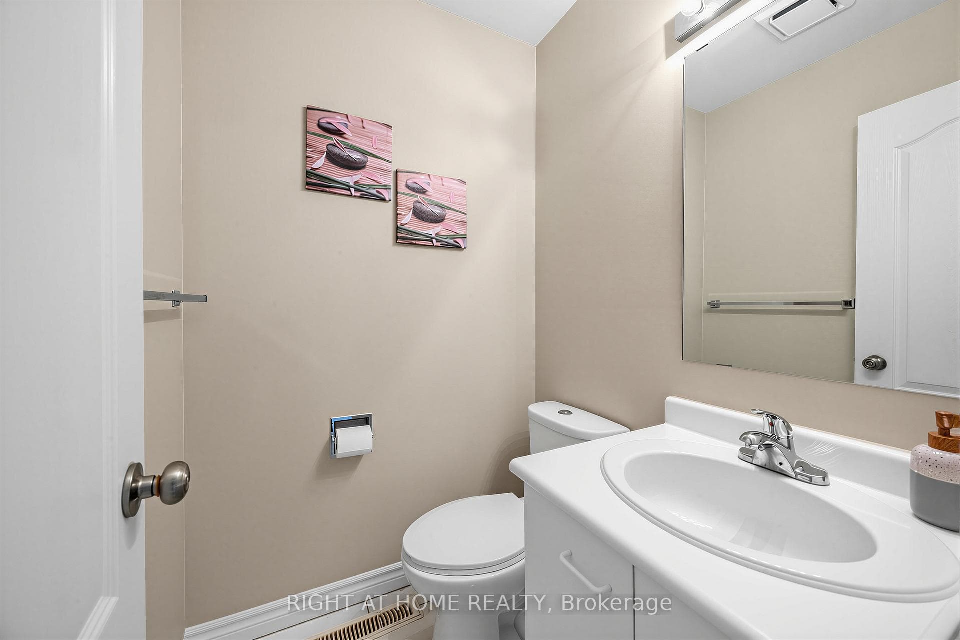 5512 Whistler Crescent photo 13