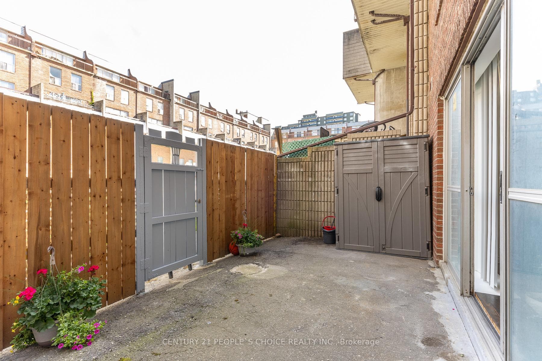 10 Eddystone Avenue Unit 106 photo 38