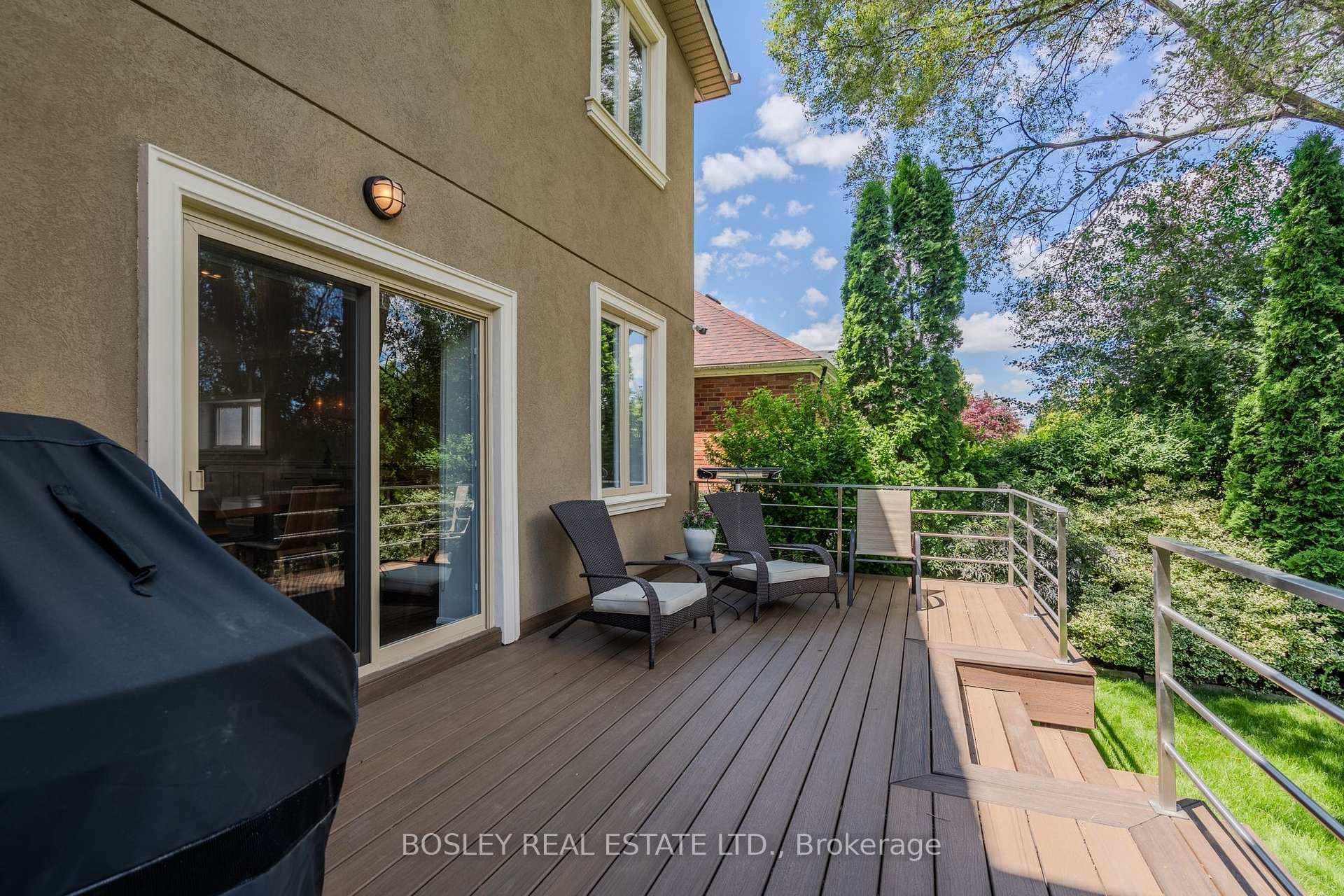 1599 Woodbine Heights Boulevard photo 43
