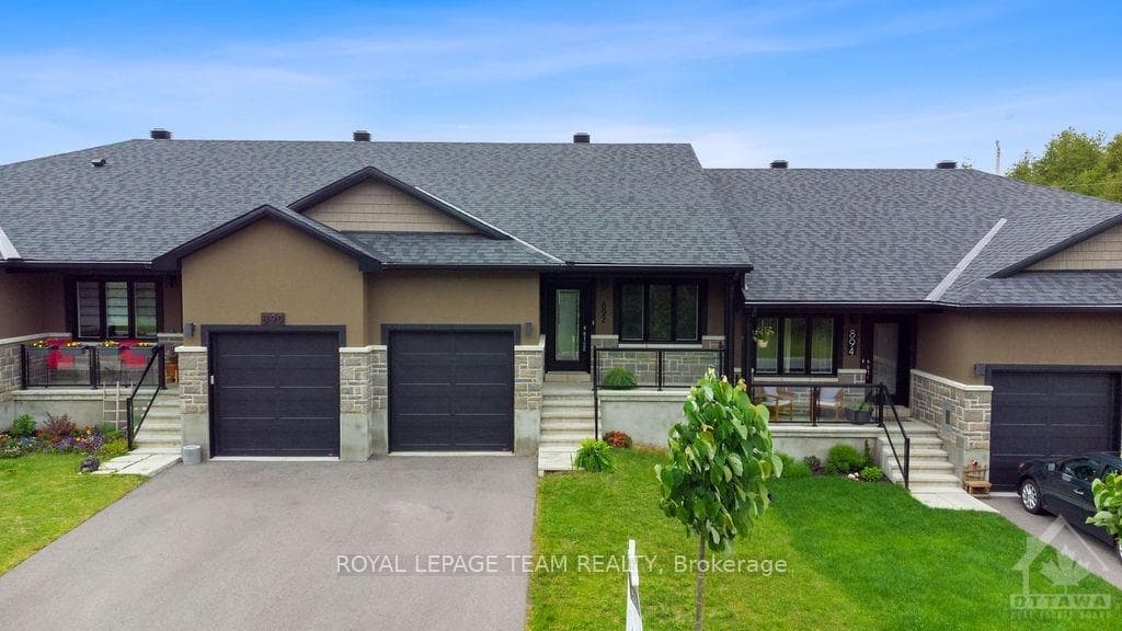 892 REAUME Street photo 2