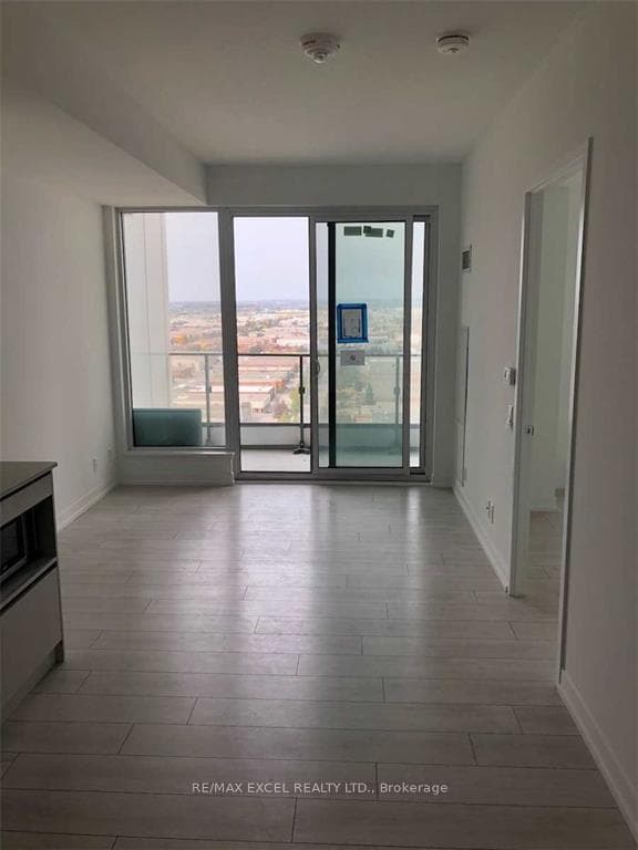 5 Buttermill Avenue Unit 2111 photo 2