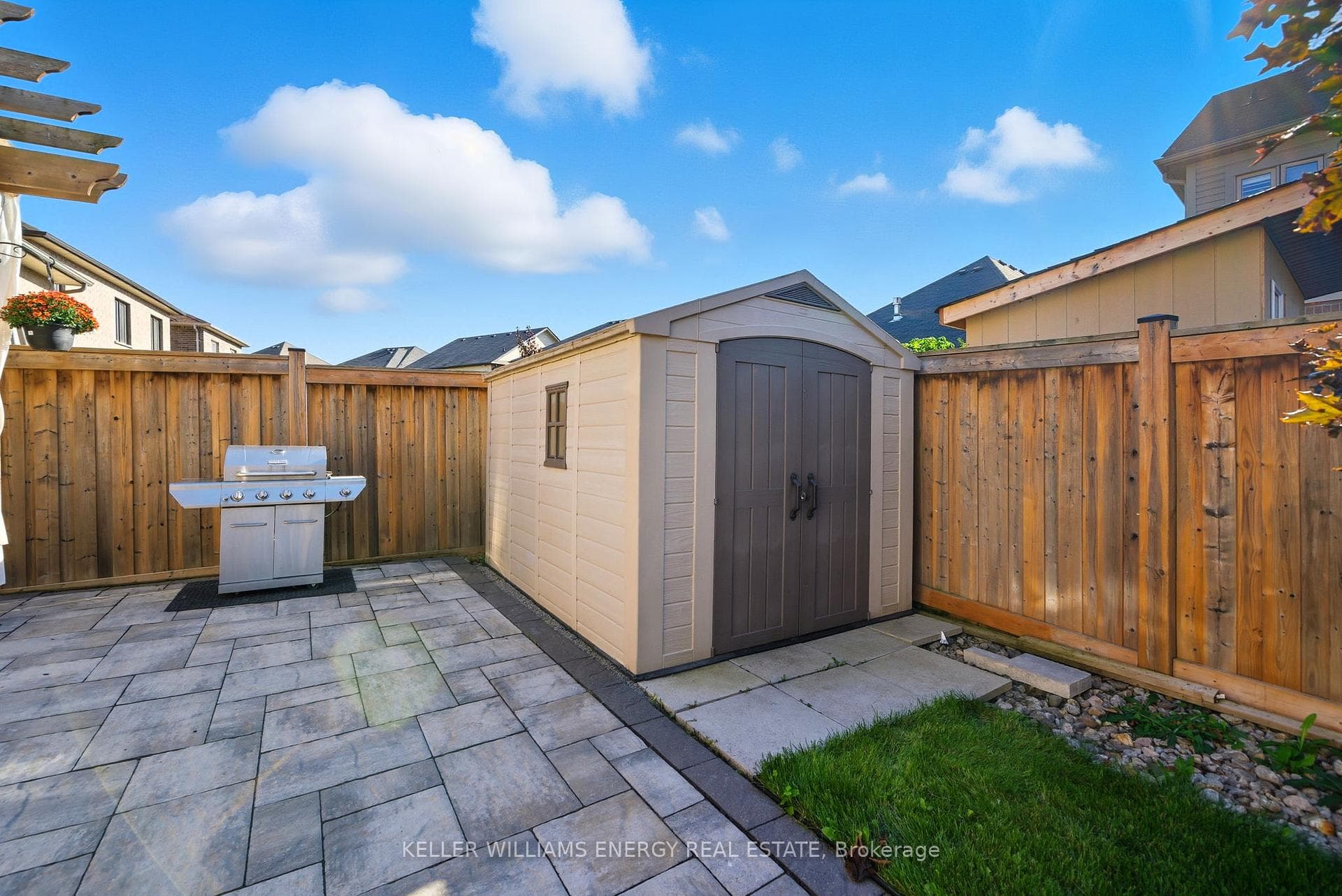 192 Varcoe Road photo 43