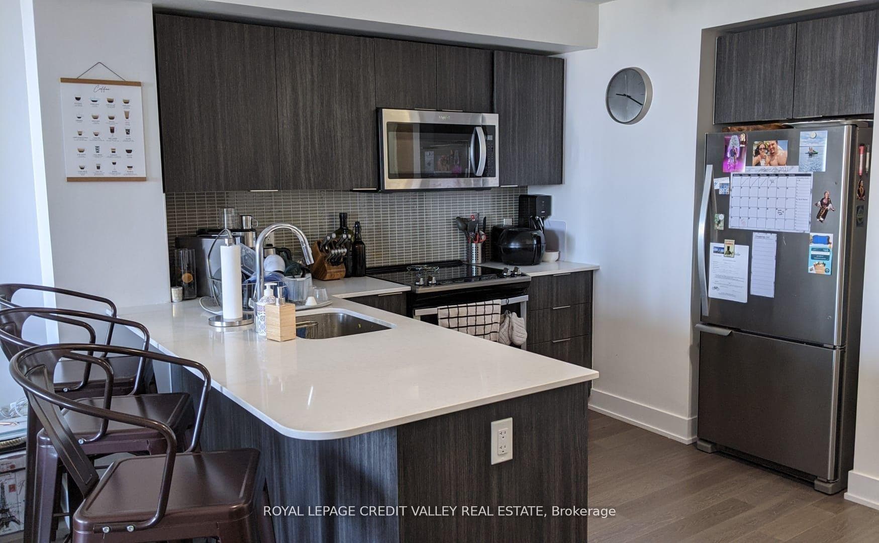 30 Shore Breeze Drive Unit 1220 photo 6