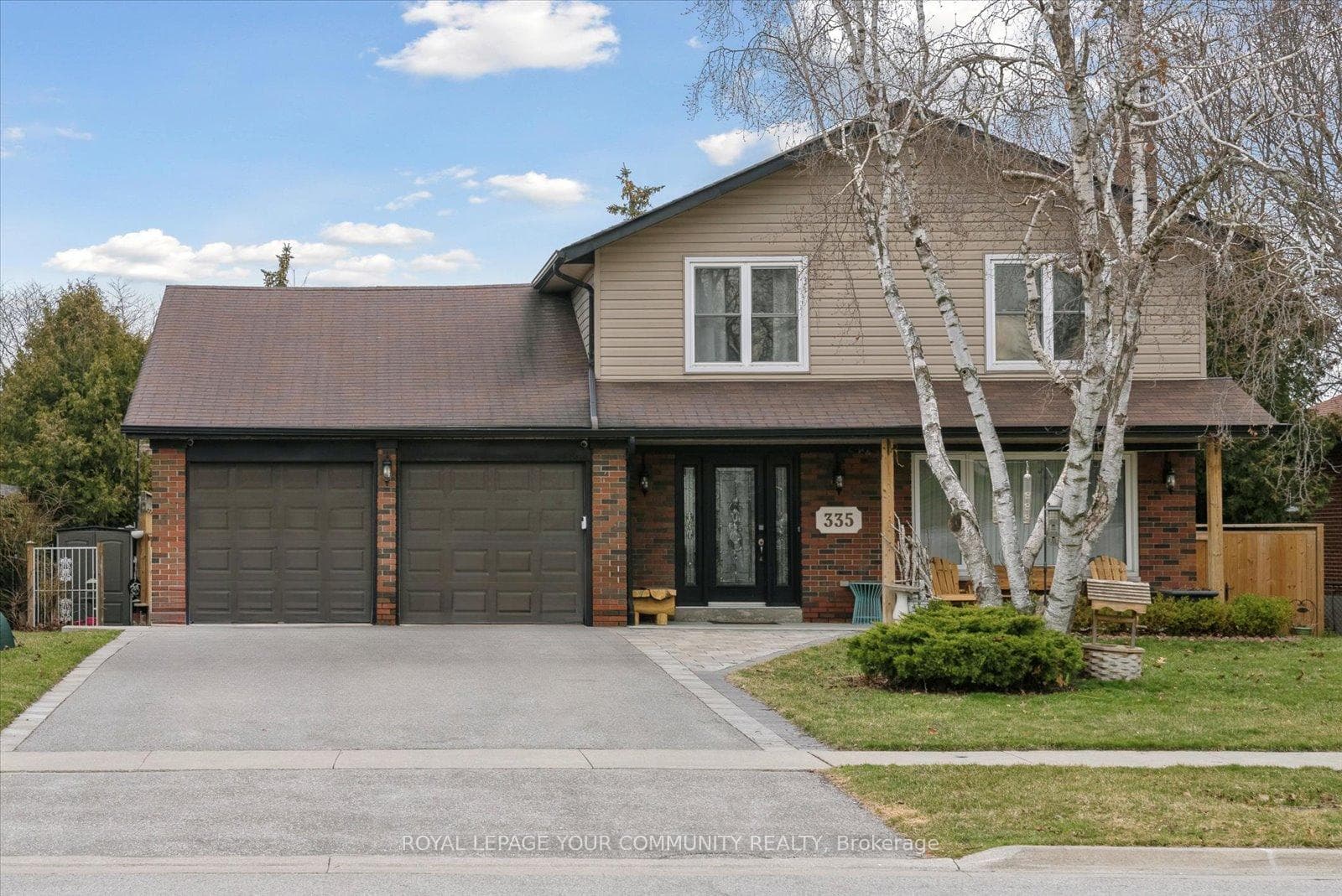 335 St Lawrence Street photo 1