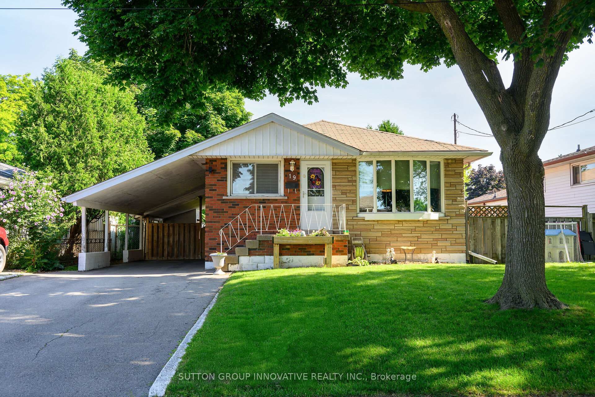 19 Gatineau Drive photo 7