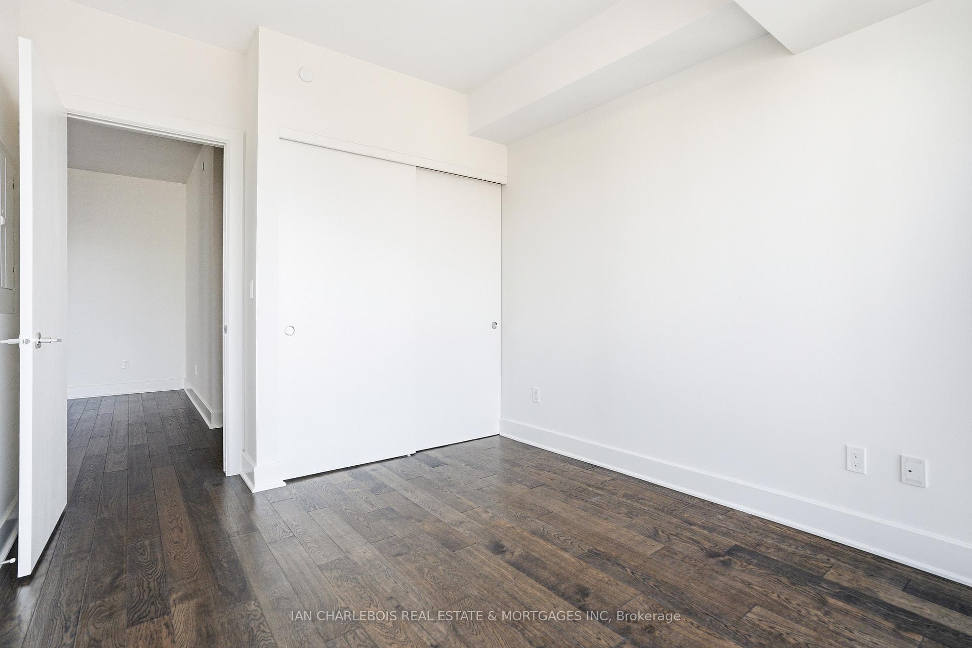 255 Bay Street Unit 1701 photo 21