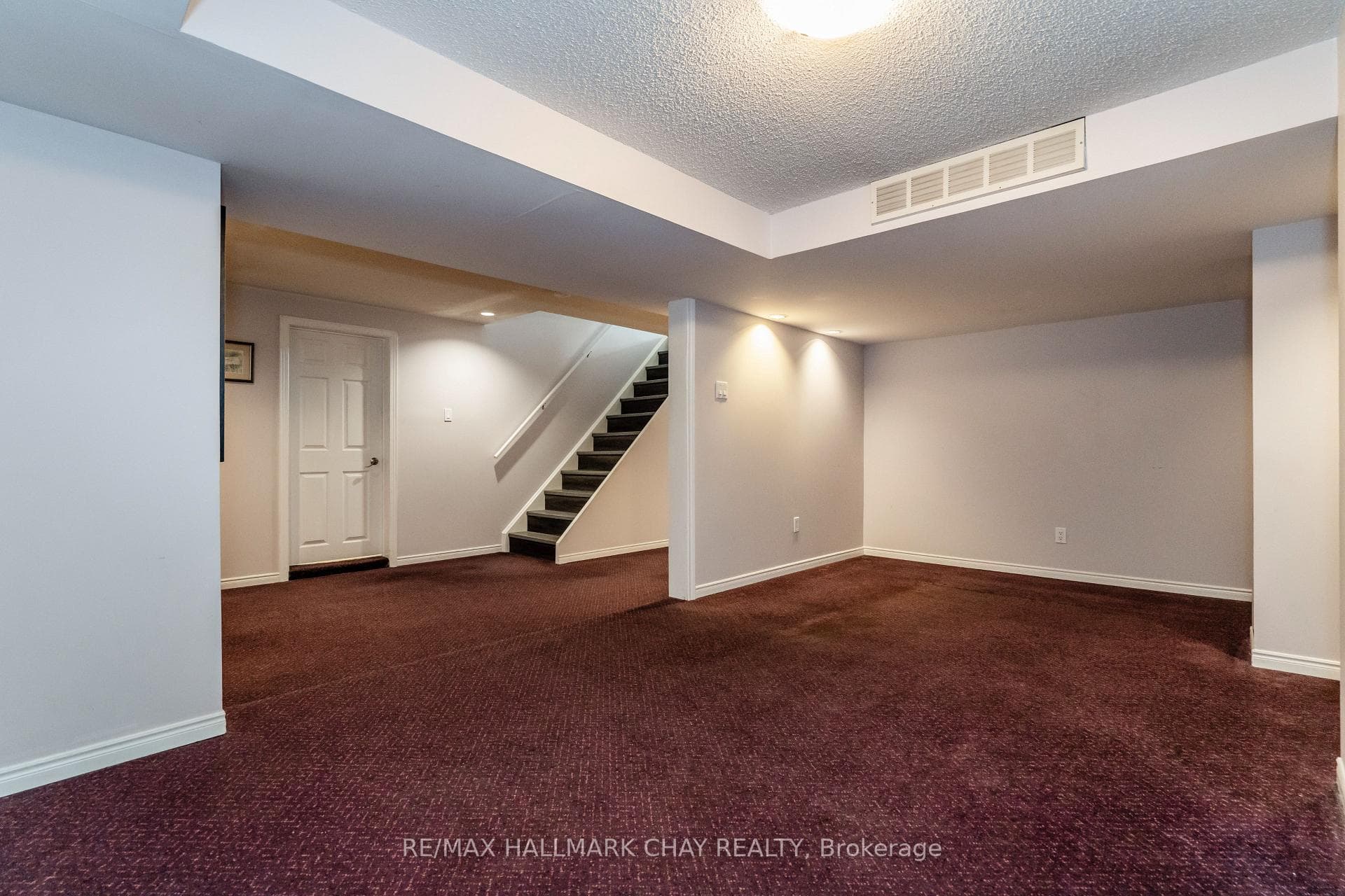 501 Grove Street photo 25