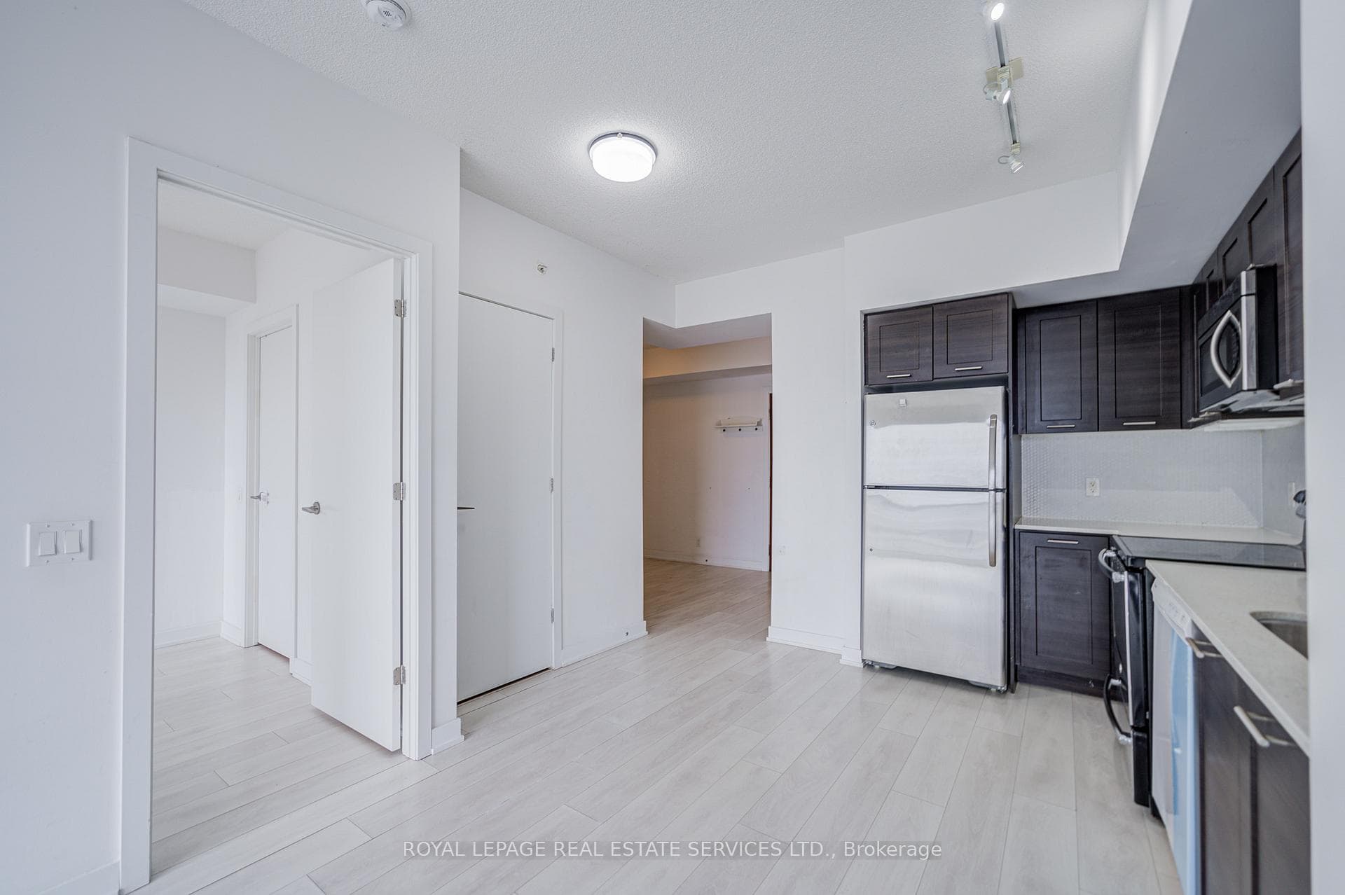 2200 Lake Shore Boulevard Unit 1802 photo 15