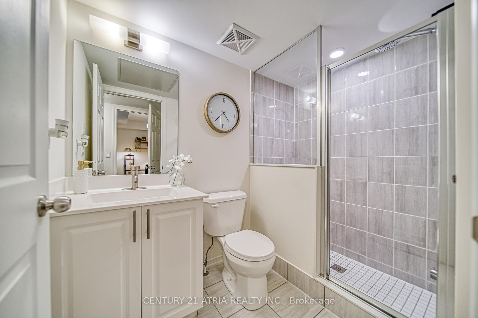 8825 Sheppard Avenue Unit 305 photo 17