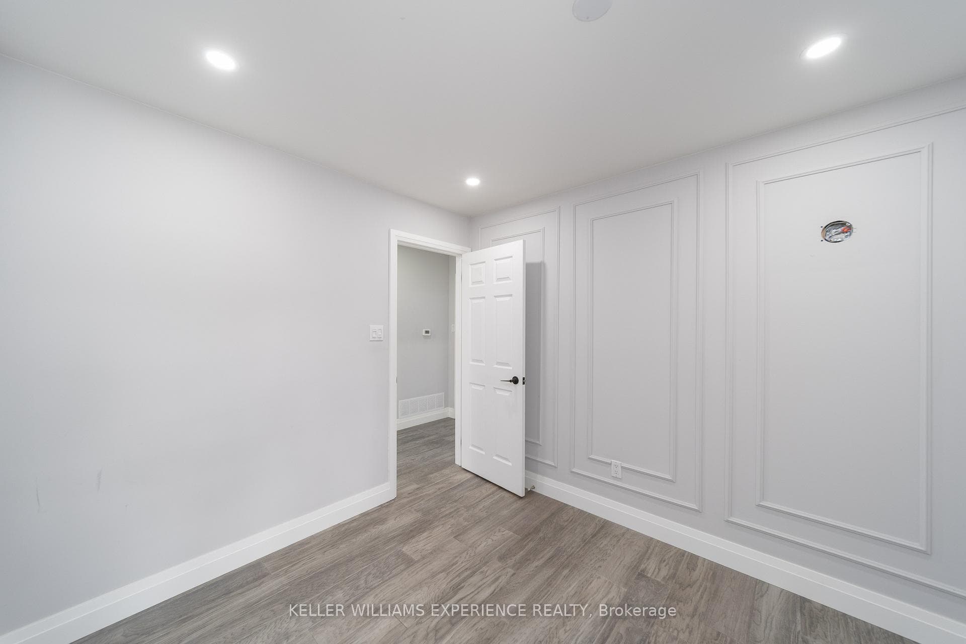 90 Sproule Drive photo 18