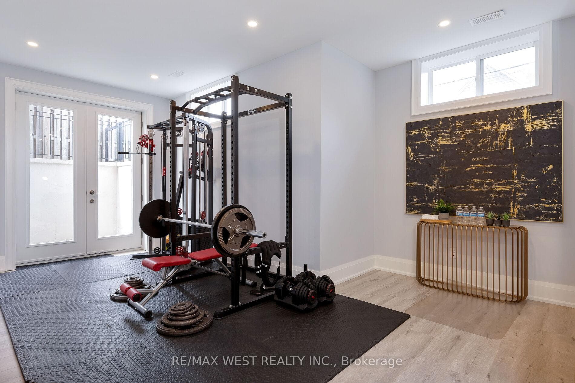 88 Yardley Avenue photo 36