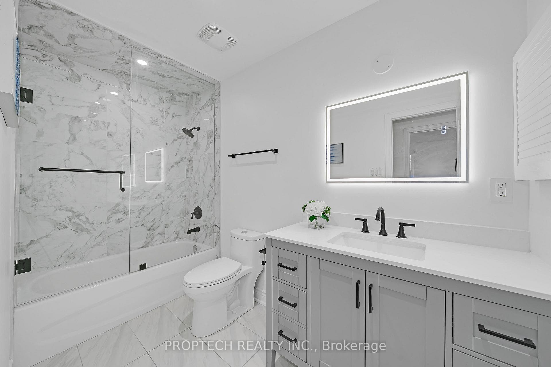 Upper Level Bathroom