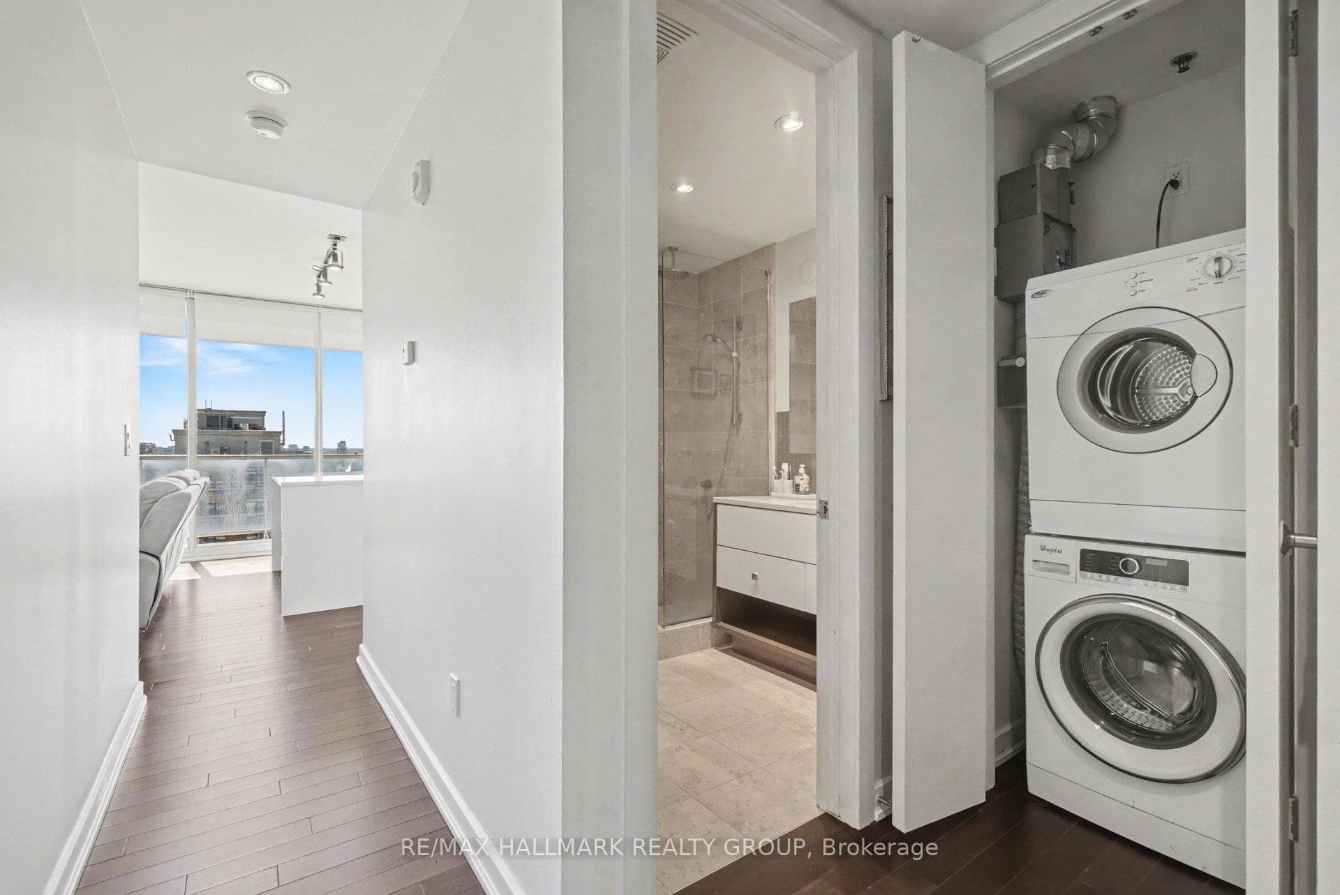 300 Lisgar Street Unit 1208 photo 11