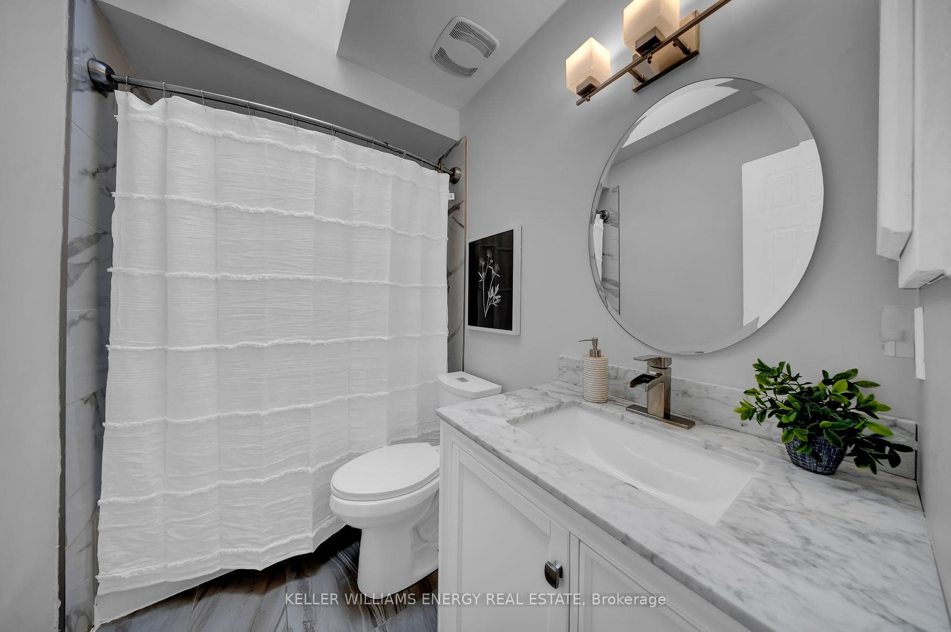 39 Longwood Court photo 32