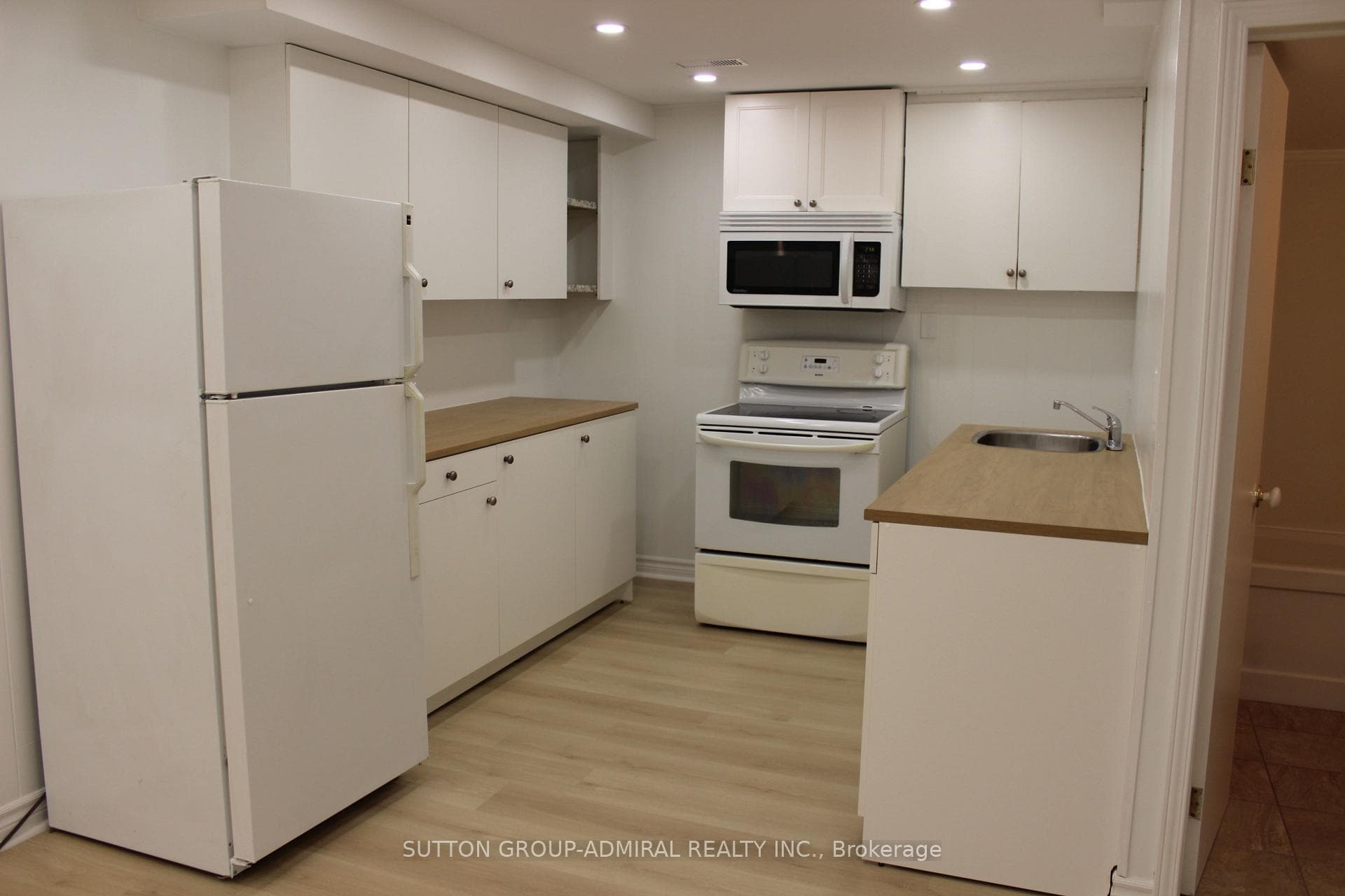 63 Aurora Heights Drive Unit Lower Unit photo 6