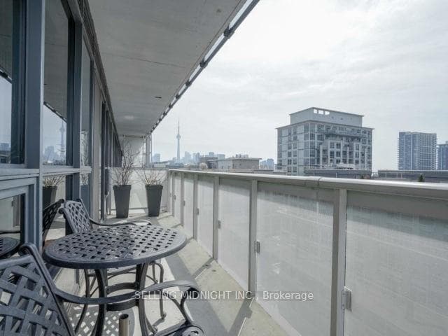 1030 King Street Unit 919 photo 13