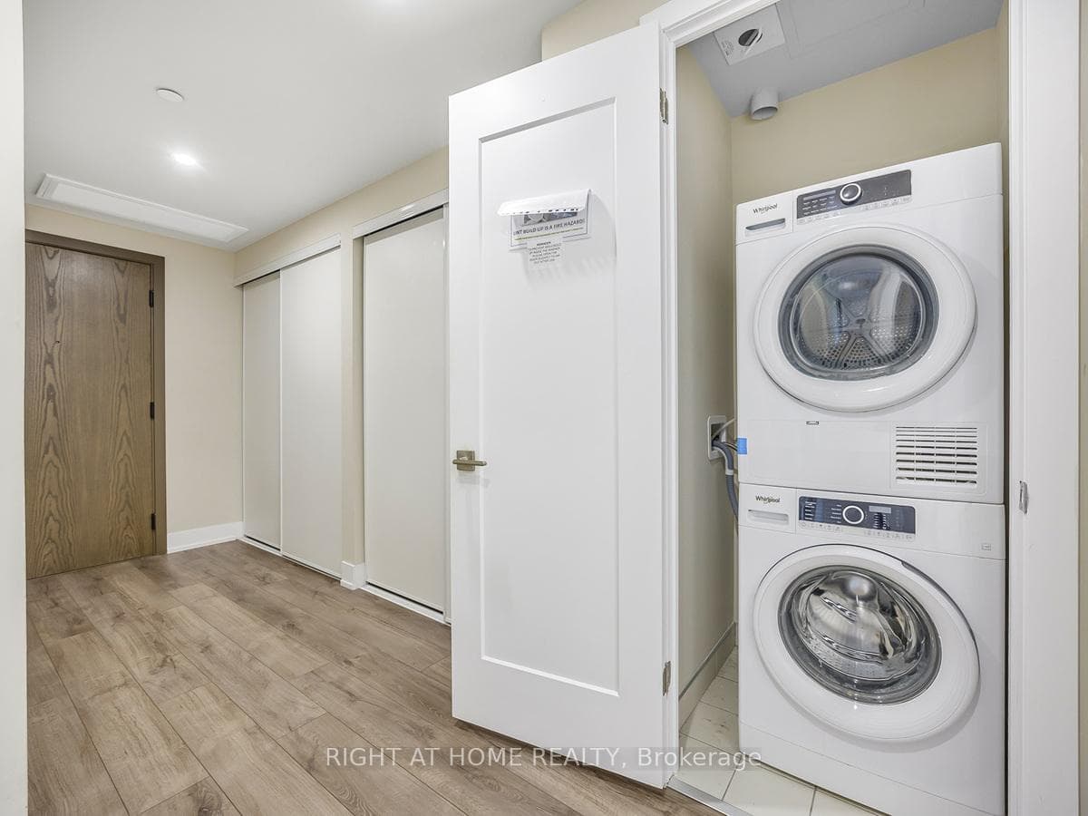 1316 Kingston Road Unit 302 photo 24