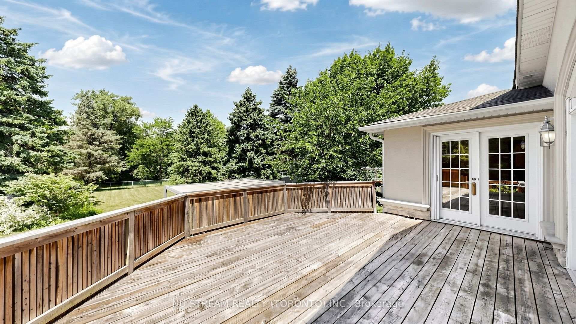 20 Blackforest Drive photo 28