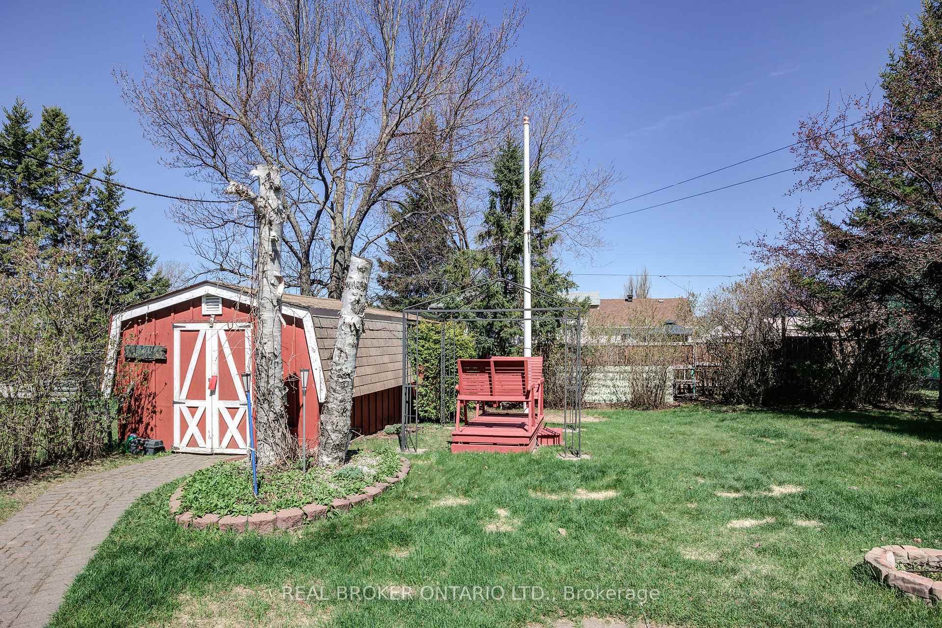 182 O'Neil Drive photo 28
