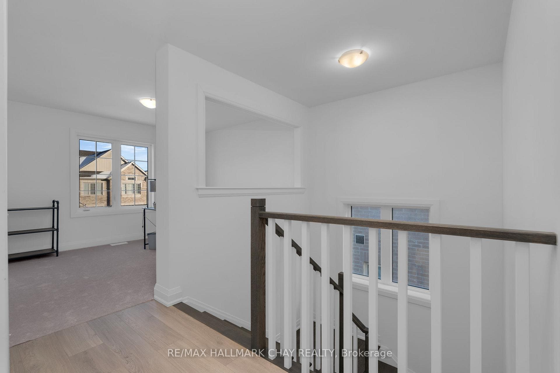 116 West Oak Trail, Barrie, ON - Open Stairway