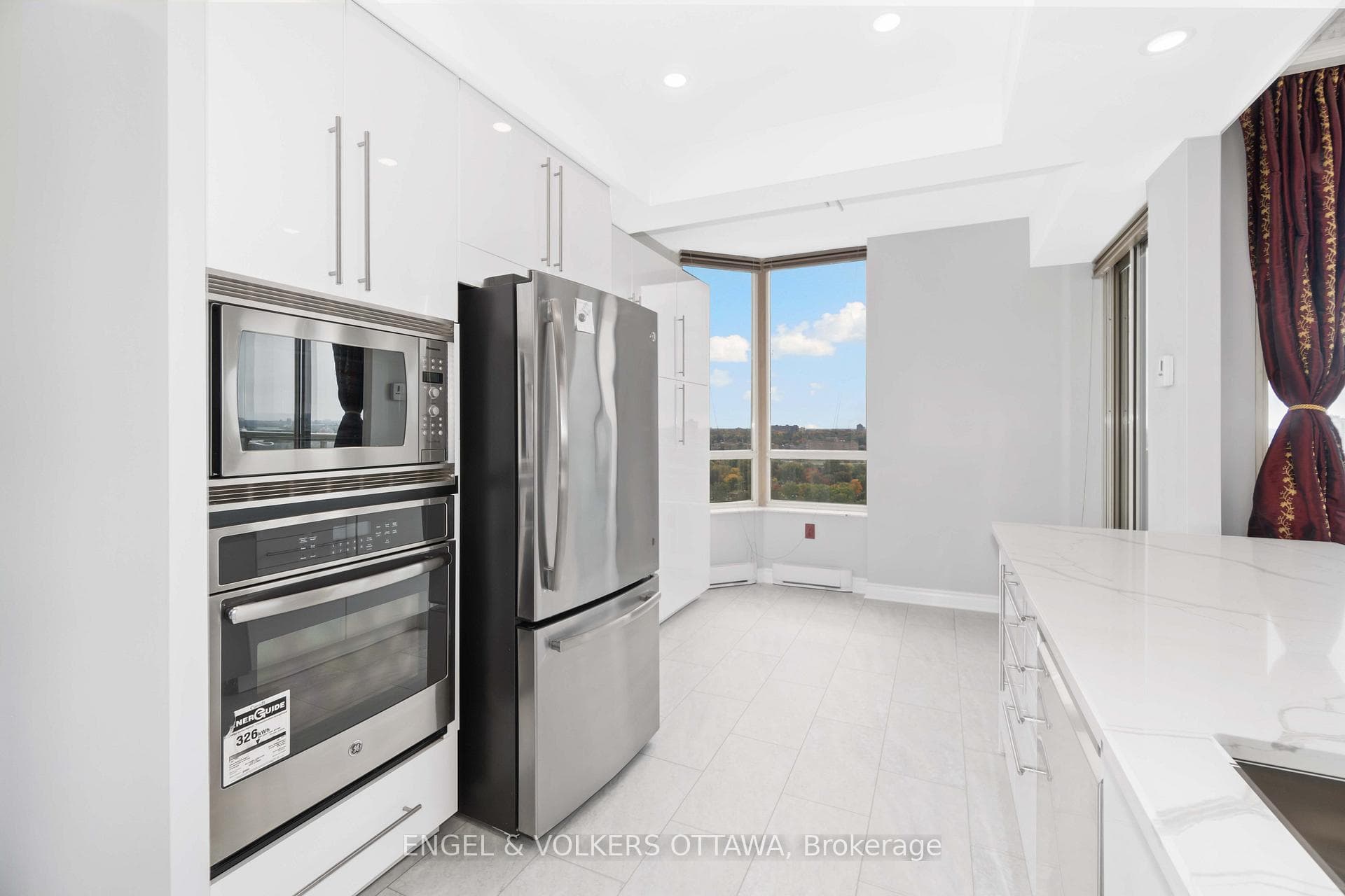 1480 Riverside Drive Unit 2306 photo 10