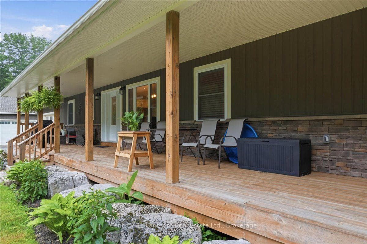 81 Reynolds Road photo 43
