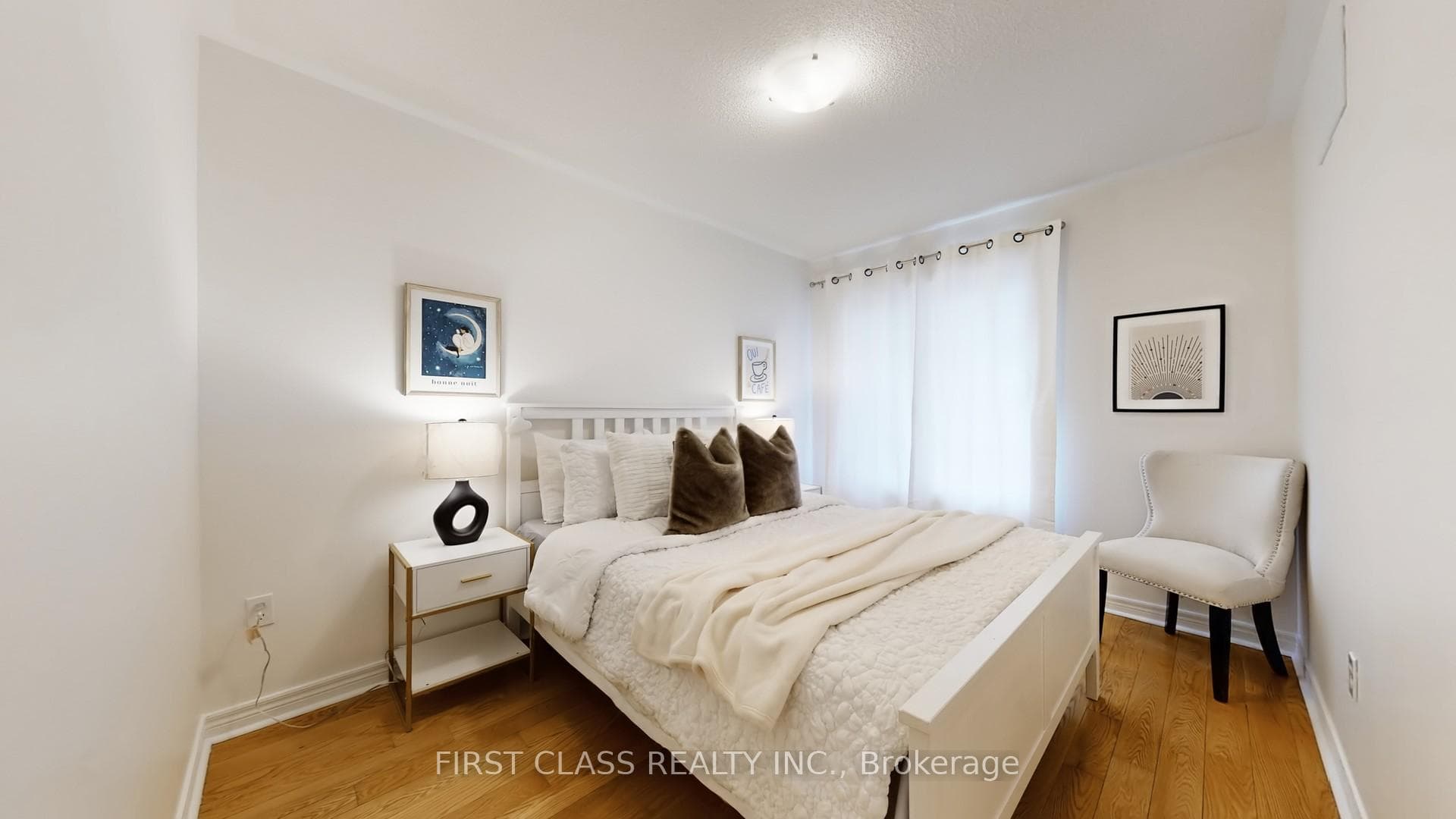 685 Cornell Rouge Boulevard photo 35