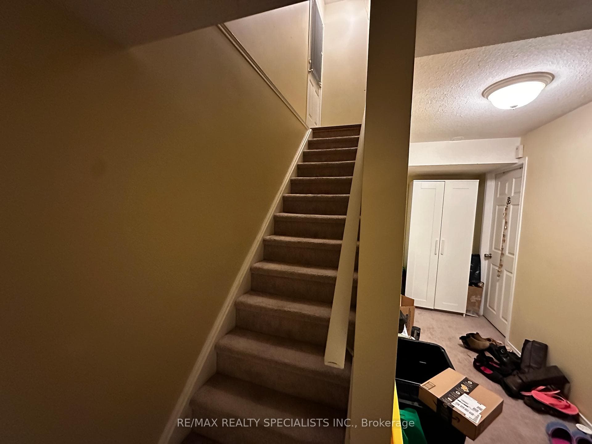 56 Kearney Street Unit Lower photo 3