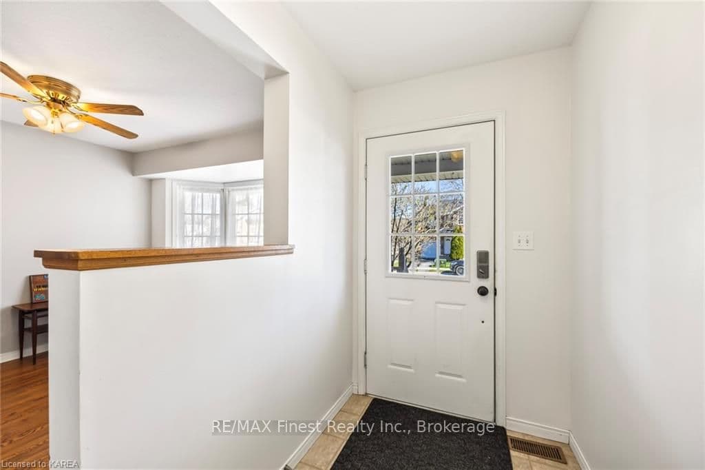 71 DALGLEISH Avenue photo 5