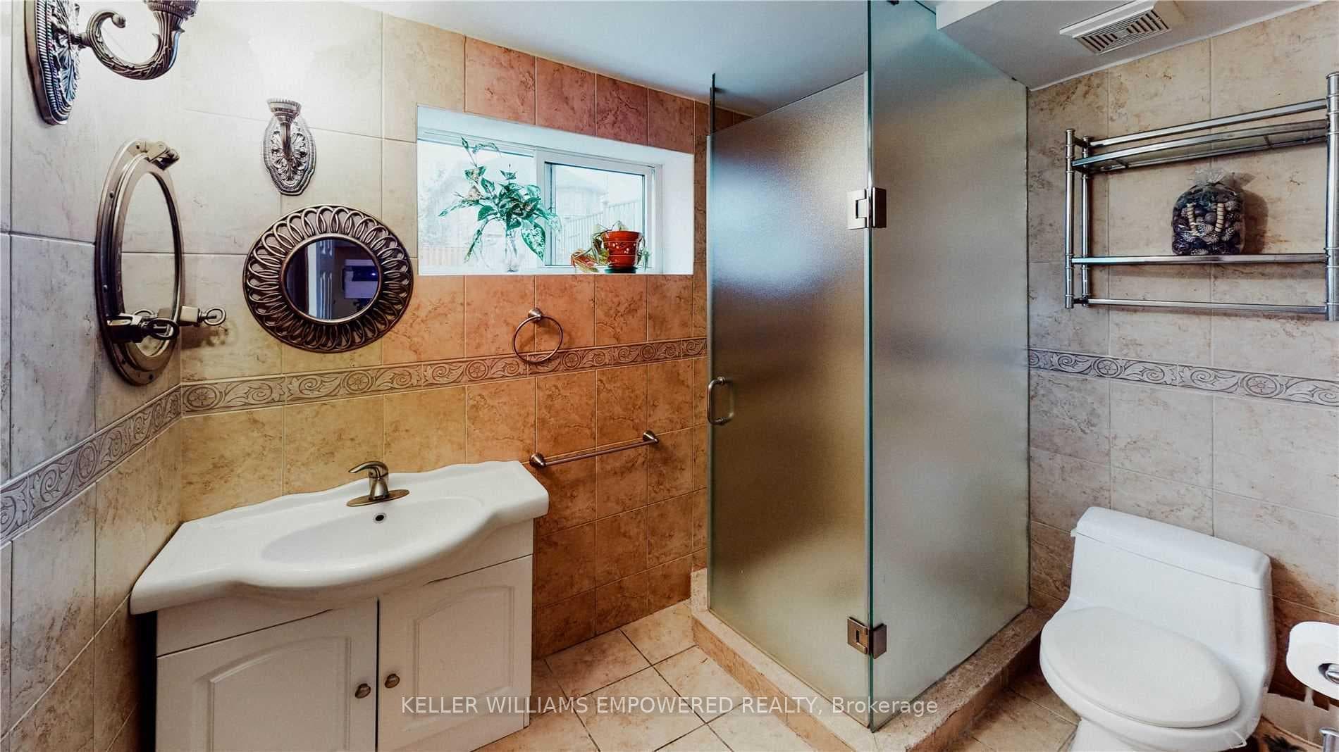 109 Goulding Avenue photo 15