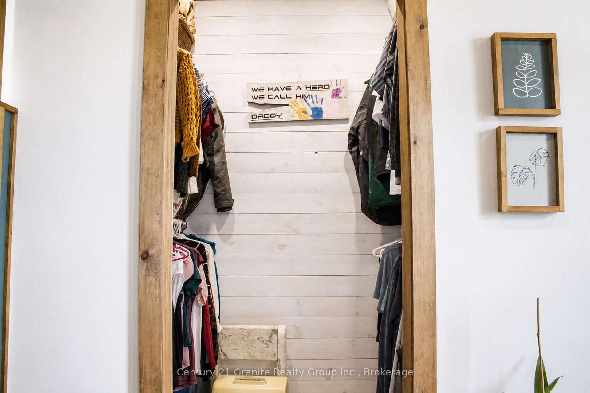 704 Lakeview Road photo 8