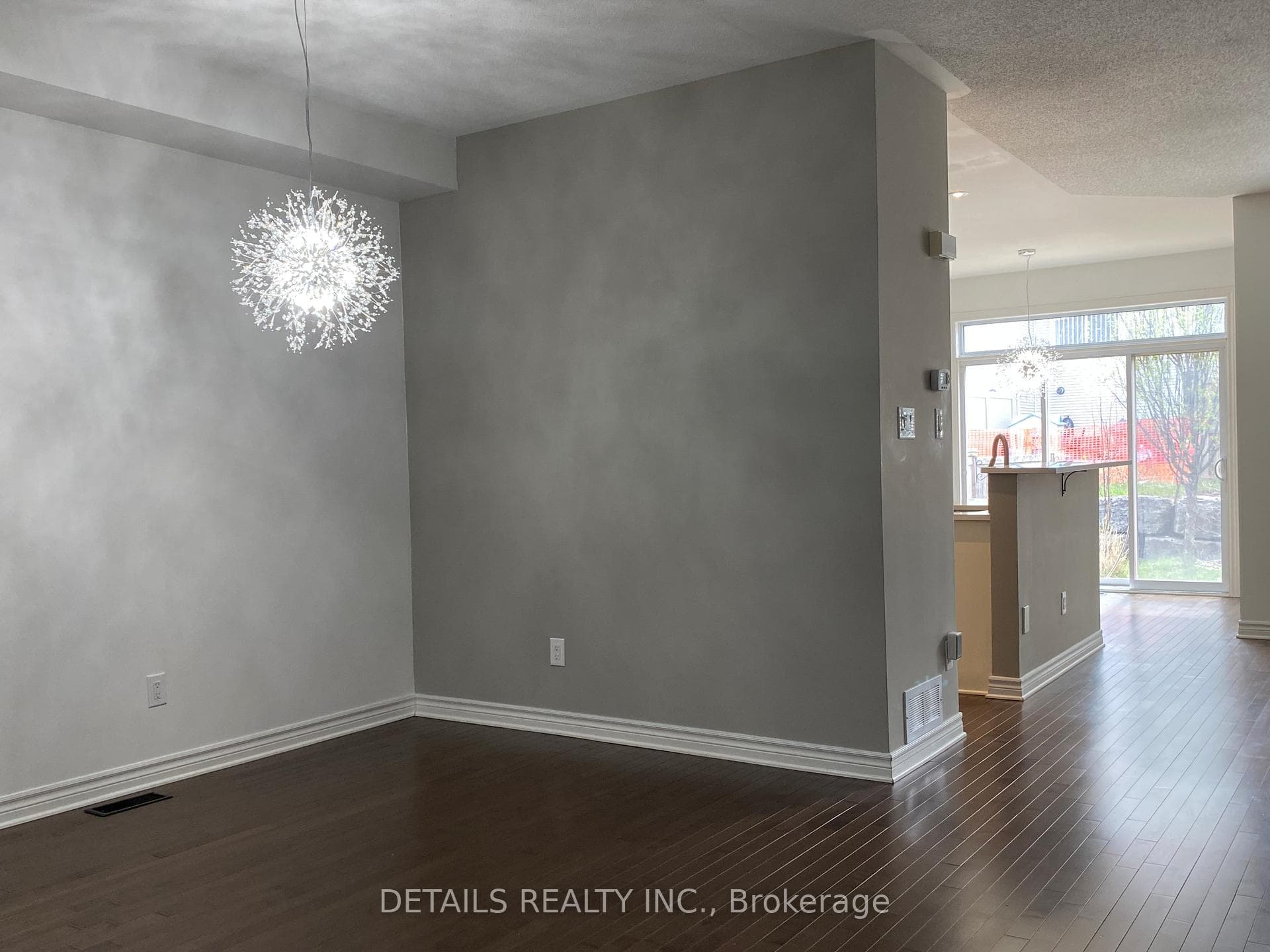 29 Torbec Avenue photo 11