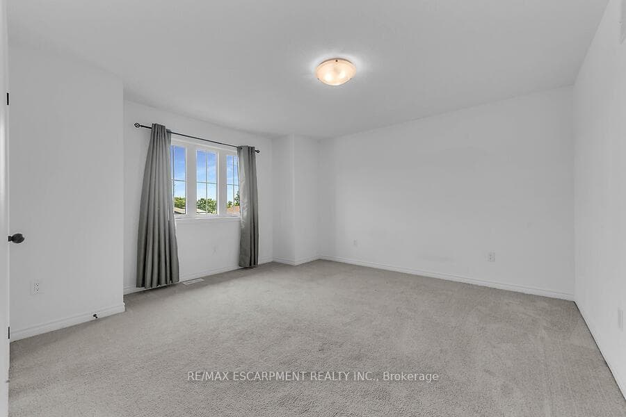 16 King Street photo 26