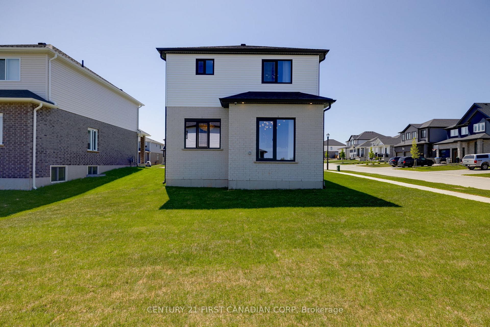 133 BASIL Crescent photo 29