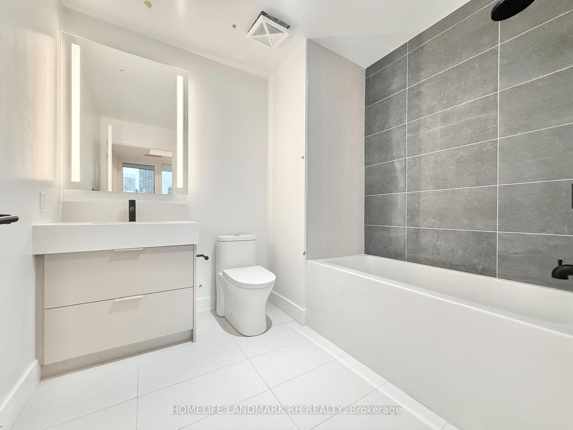 308 Jarvis Street Unit 602 photo 8