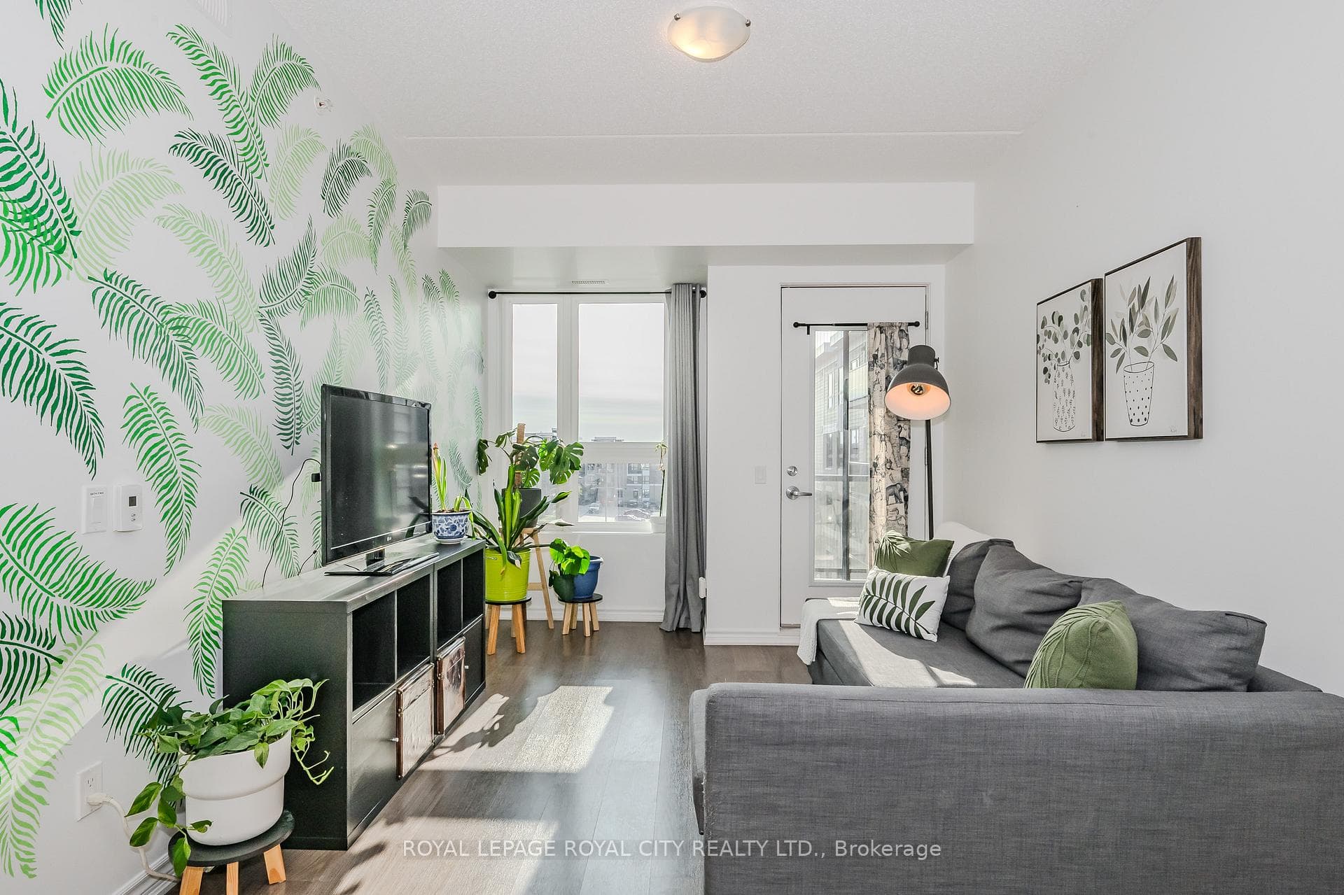 1284 Gordon Street Unit 313 photo 16