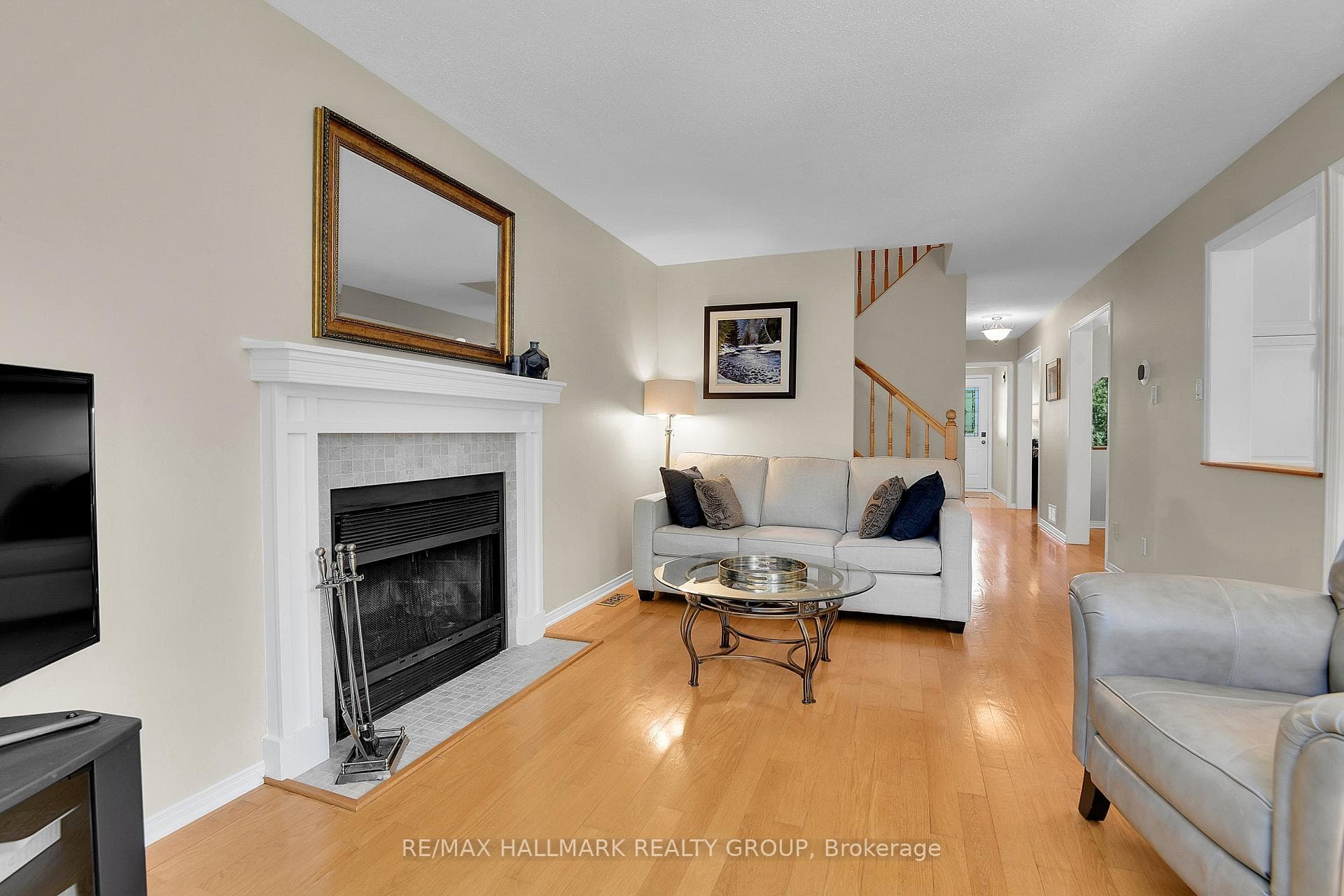 FAMILY | hardwood throughout main & 2nd floors