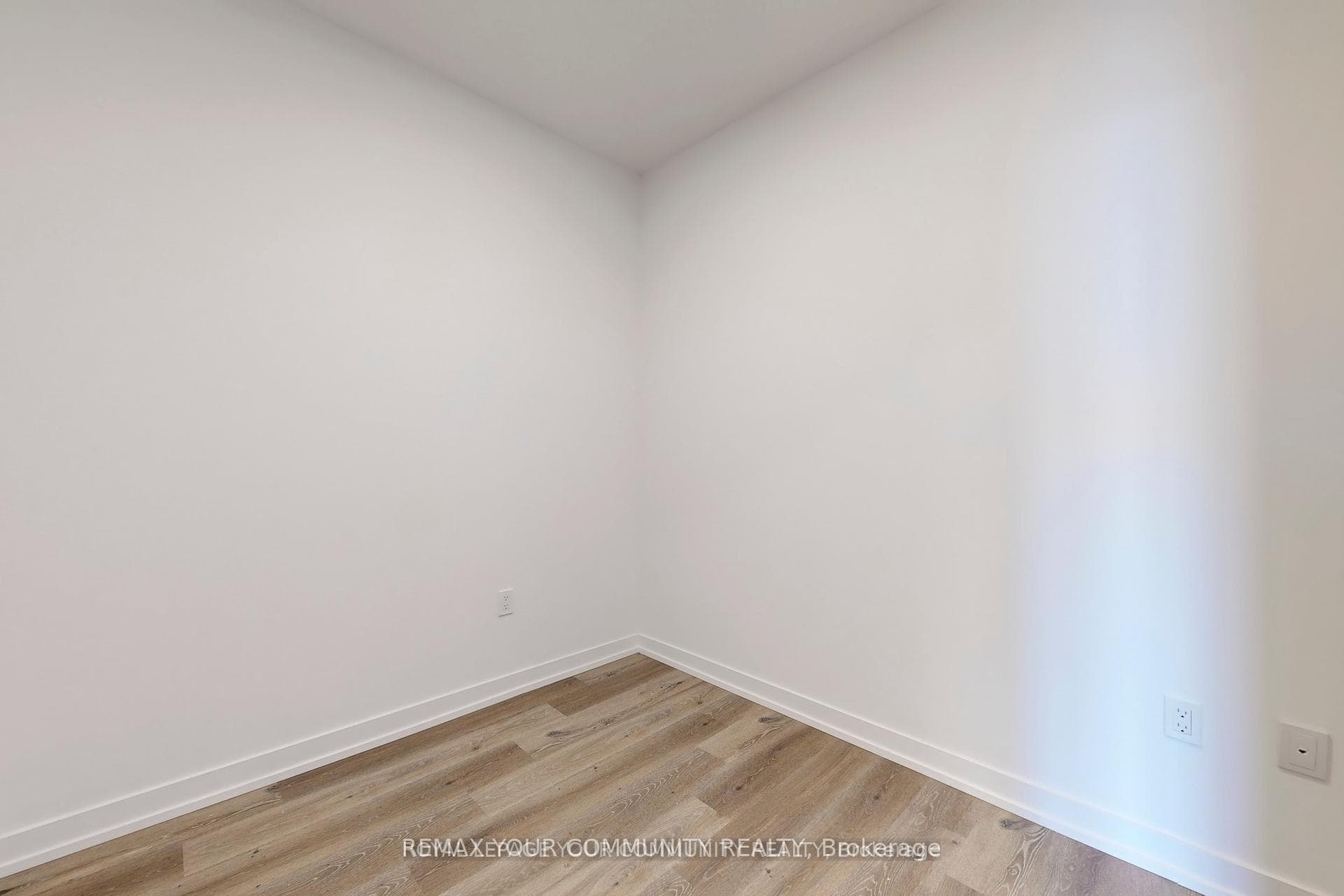 225 Commerce Street Unit 2807 photo 17