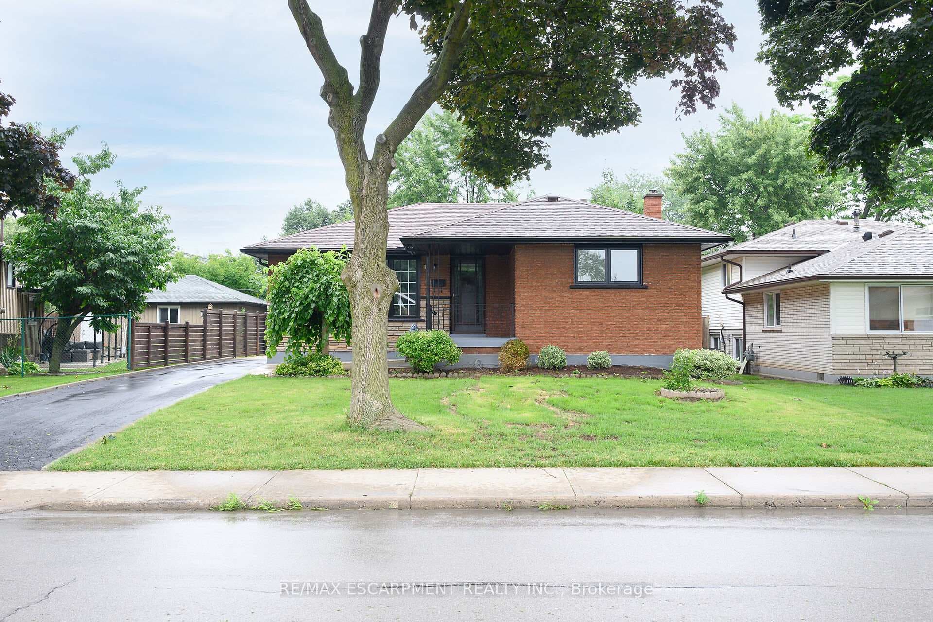 87 Cardinal Drive photo 1