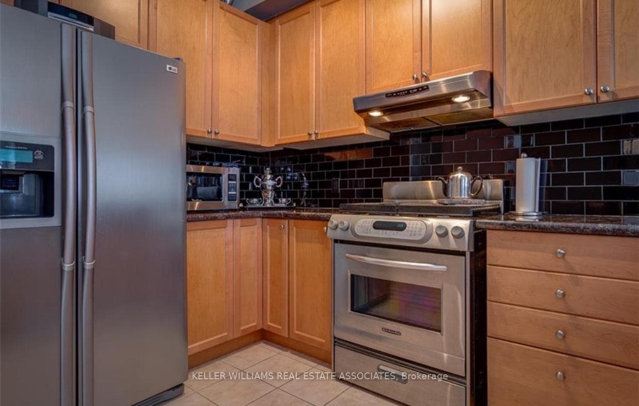 49 Westhampton Way photo 3